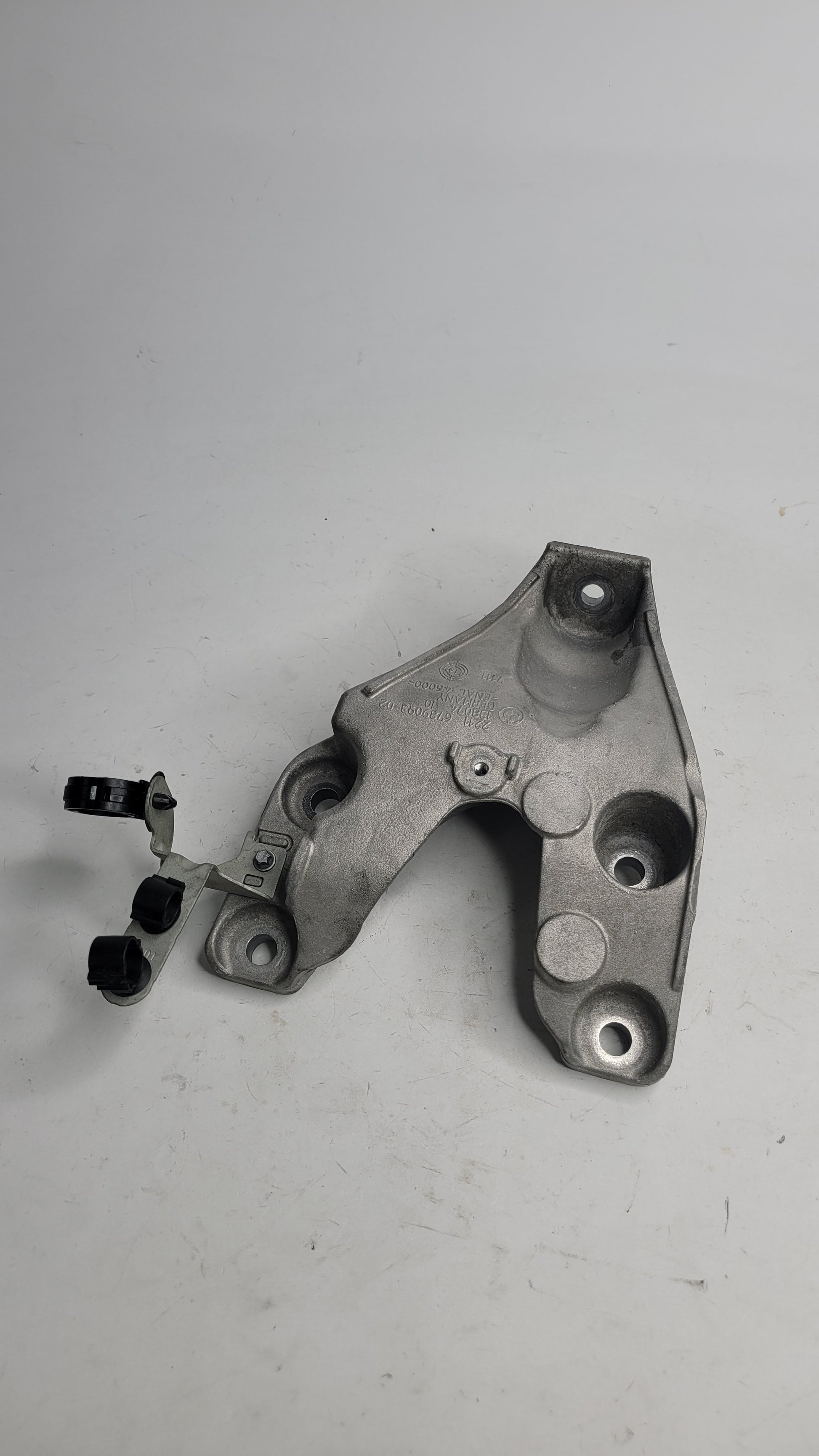6789093 BMW S55 B30A M3 F80 M4 F82 F83 135i 335i 435i F-Series Motor Holder Front L - MPerformance.parts