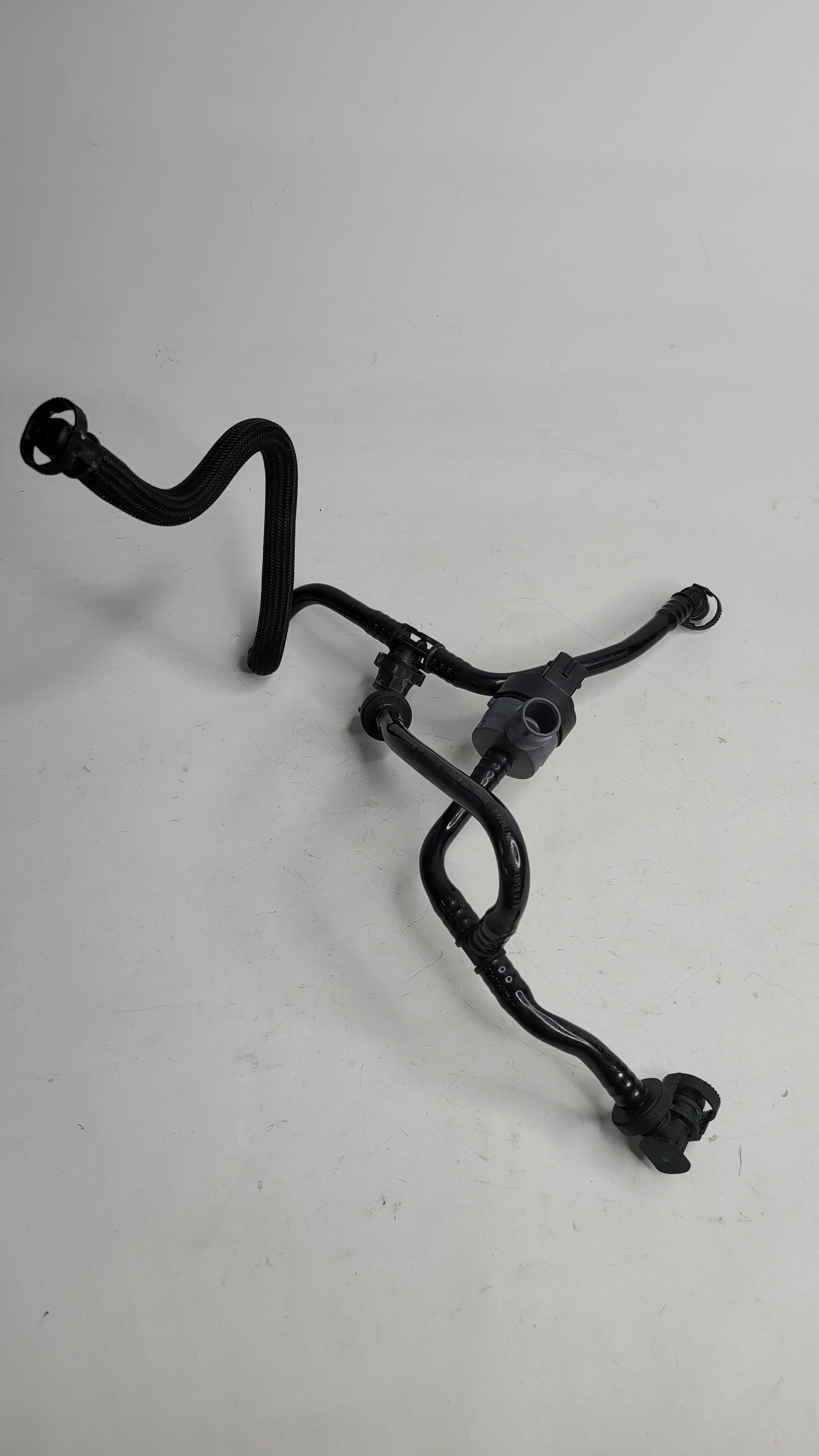 BMW F82 M4 F87 F80 F83 Fuel Tank Breather Valve With Line 7636149 - MPerformance.parts