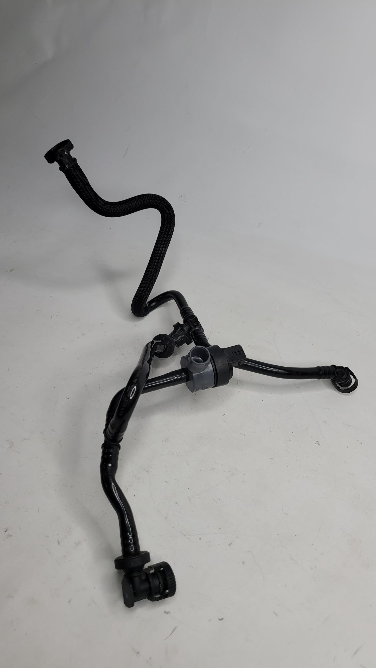 BMW F82 M4 F87 F80 F83 Fuel Tank Breather Valve With Line 7636149 - MPerformance.parts