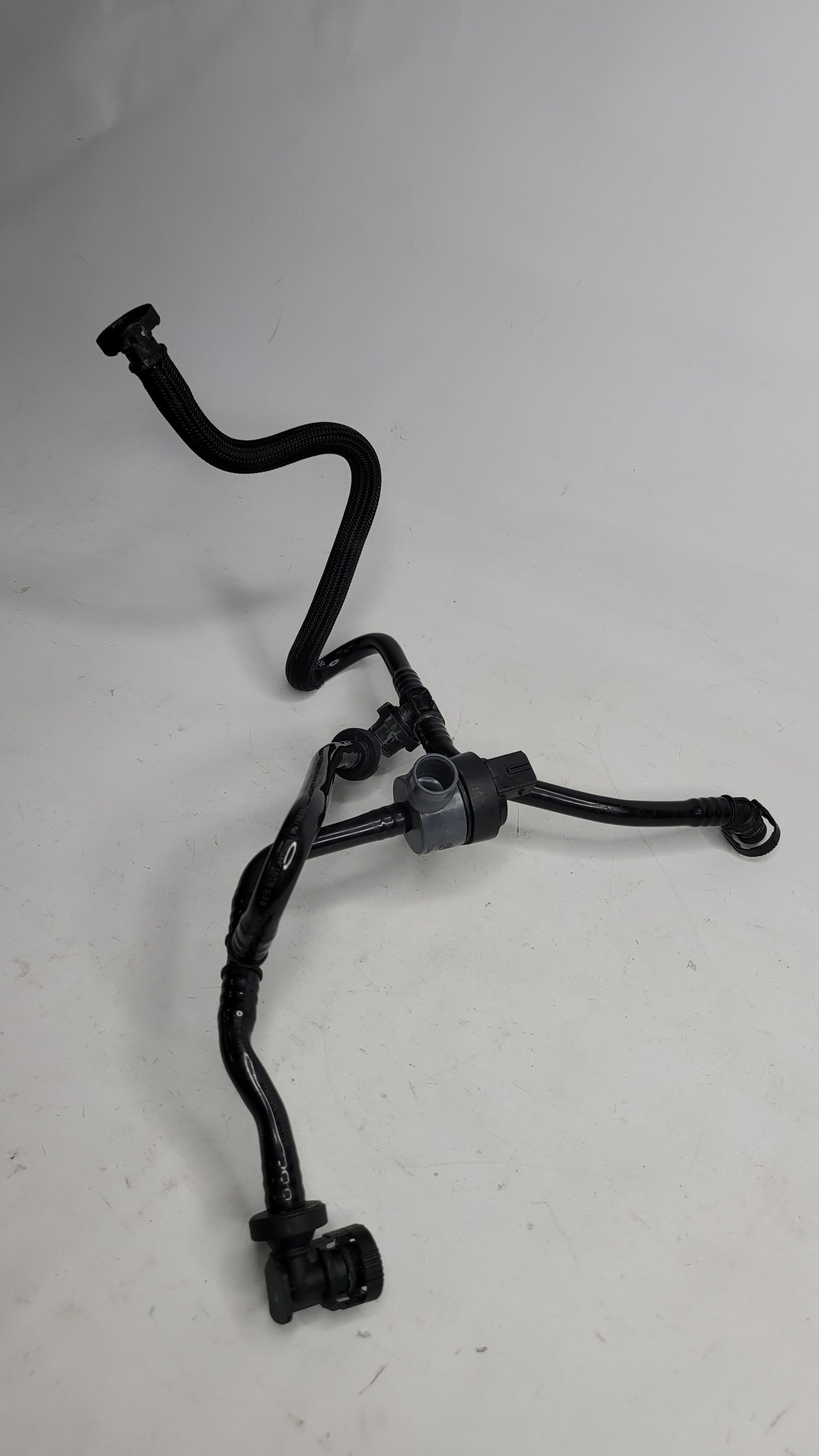 BMW F82 M4 F87 F80 F83 Fuel Tank Breather Valve With Line 7636149 - MPerformance.parts