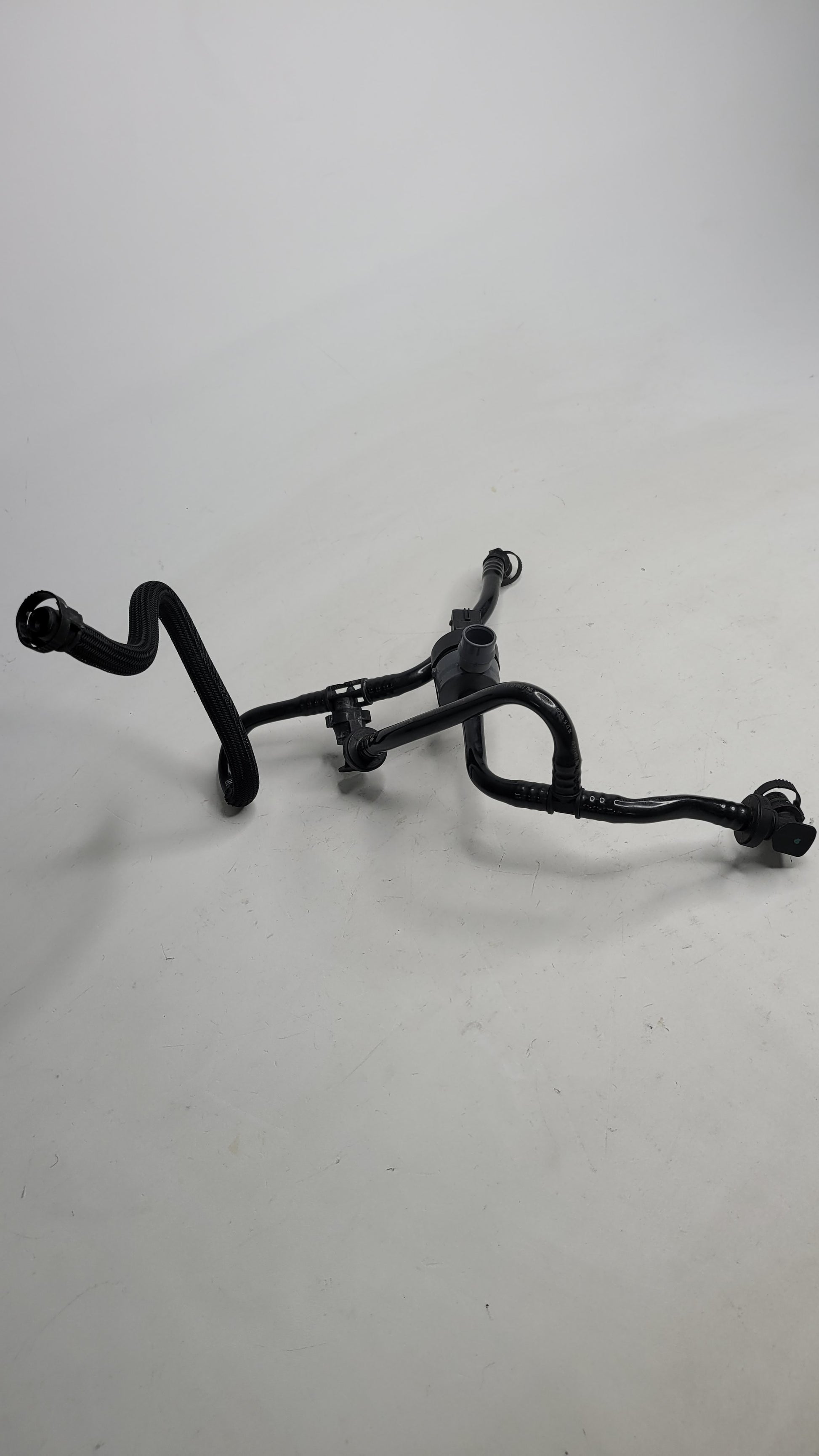 BMW F82 M4 F87 F80 F83 Fuel Tank Breather Valve With Line 7636149 - MPerformance.parts