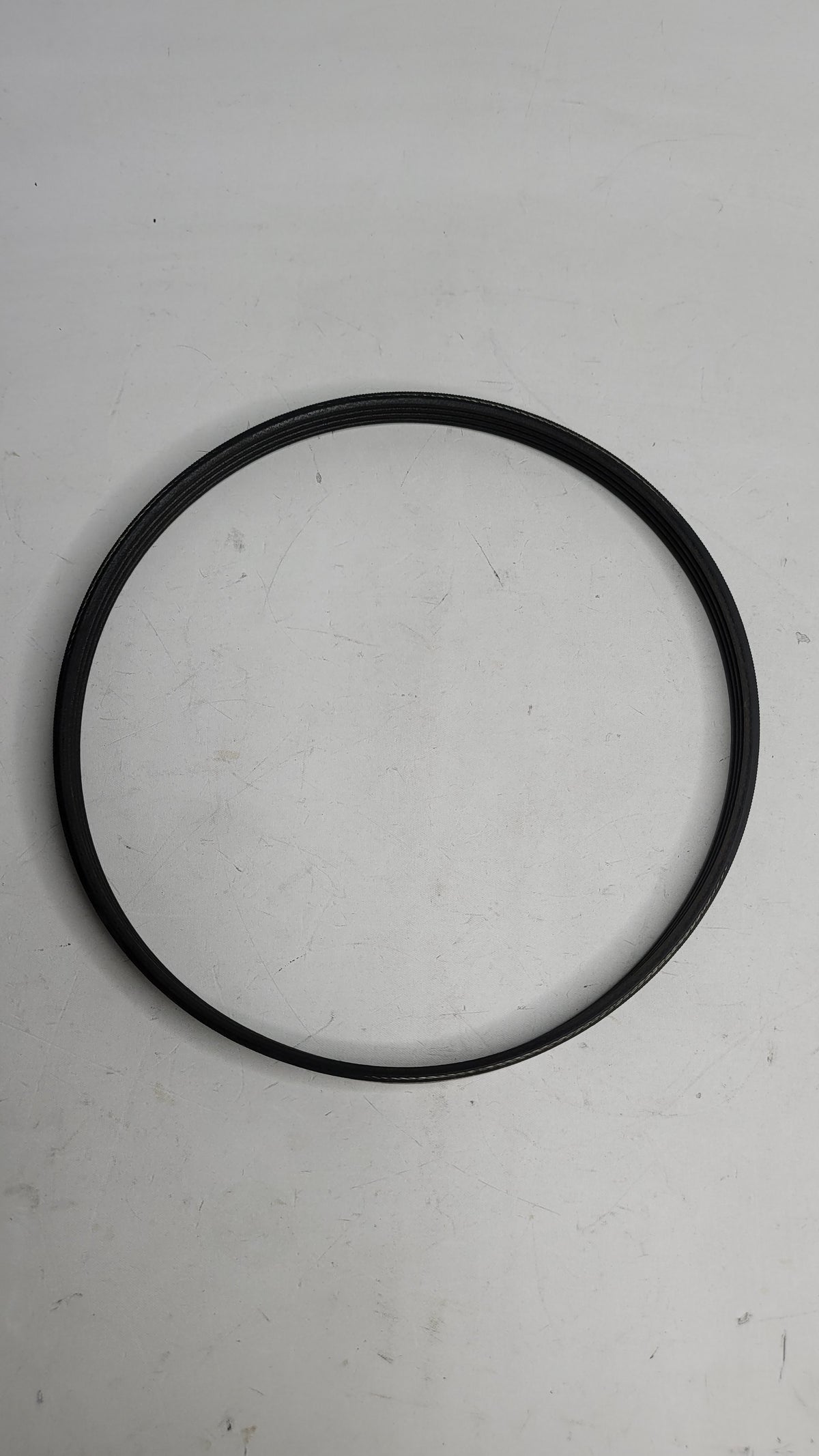 F8x S55 4PK682 drive belt by MPerformance.parts on a plain background