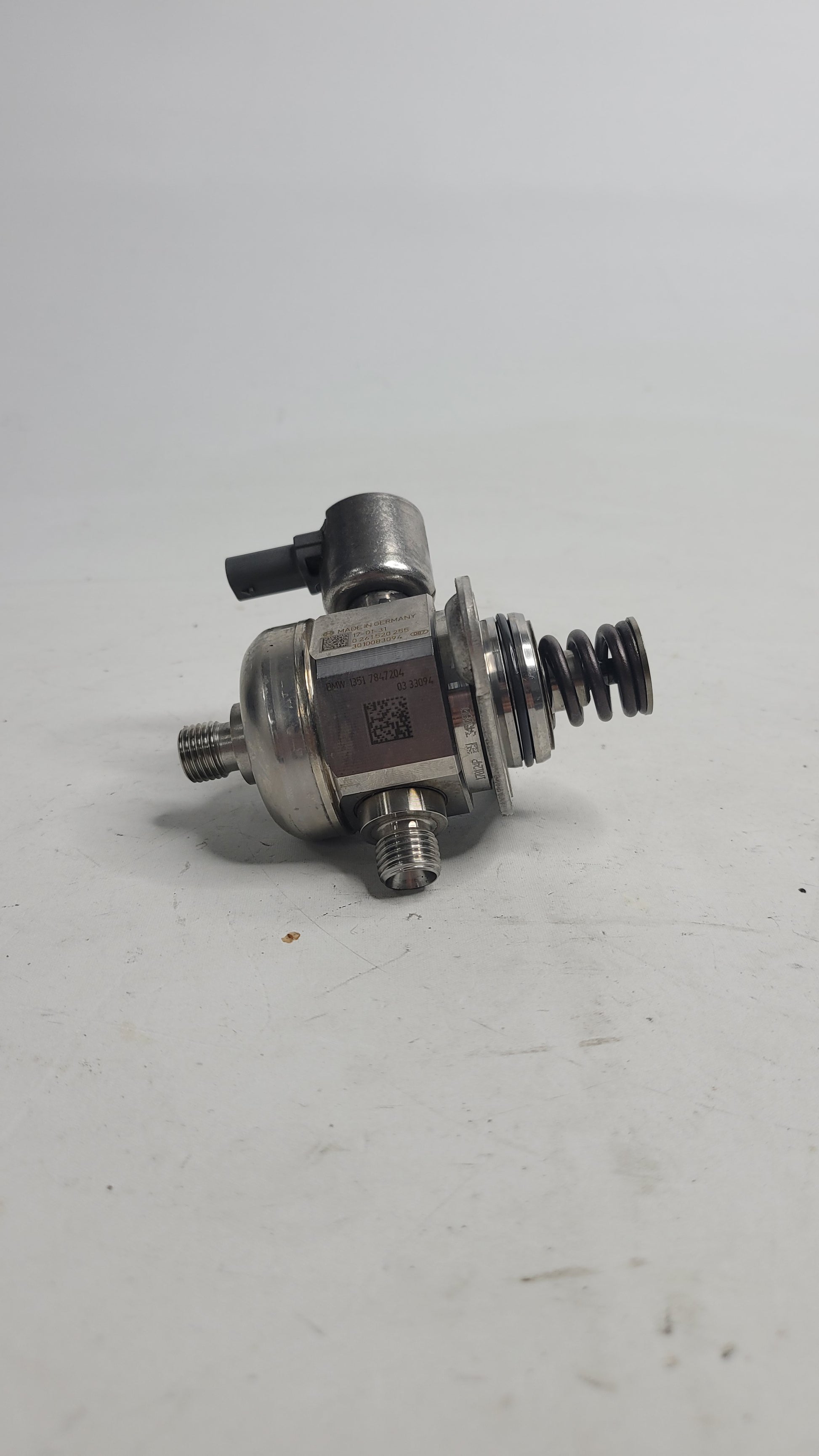 BMW F82 M4 F87 F80 F83 High-Pressure High Pressure Pump 7847204 - MPerformance.parts