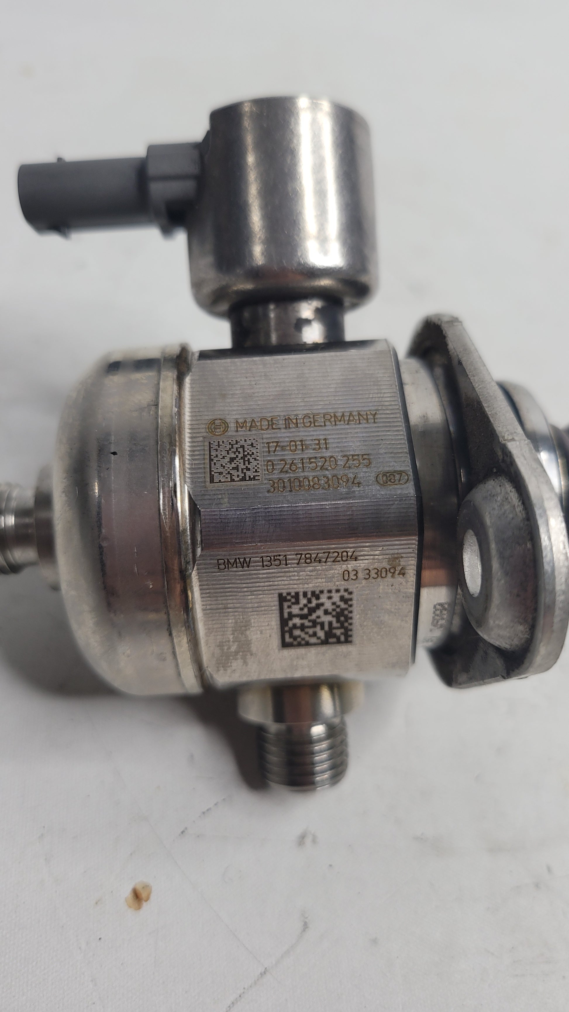 BMW F82 M4 F87 F80 F83 High-Pressure High Pressure Pump 7847204 - MPerformance.parts