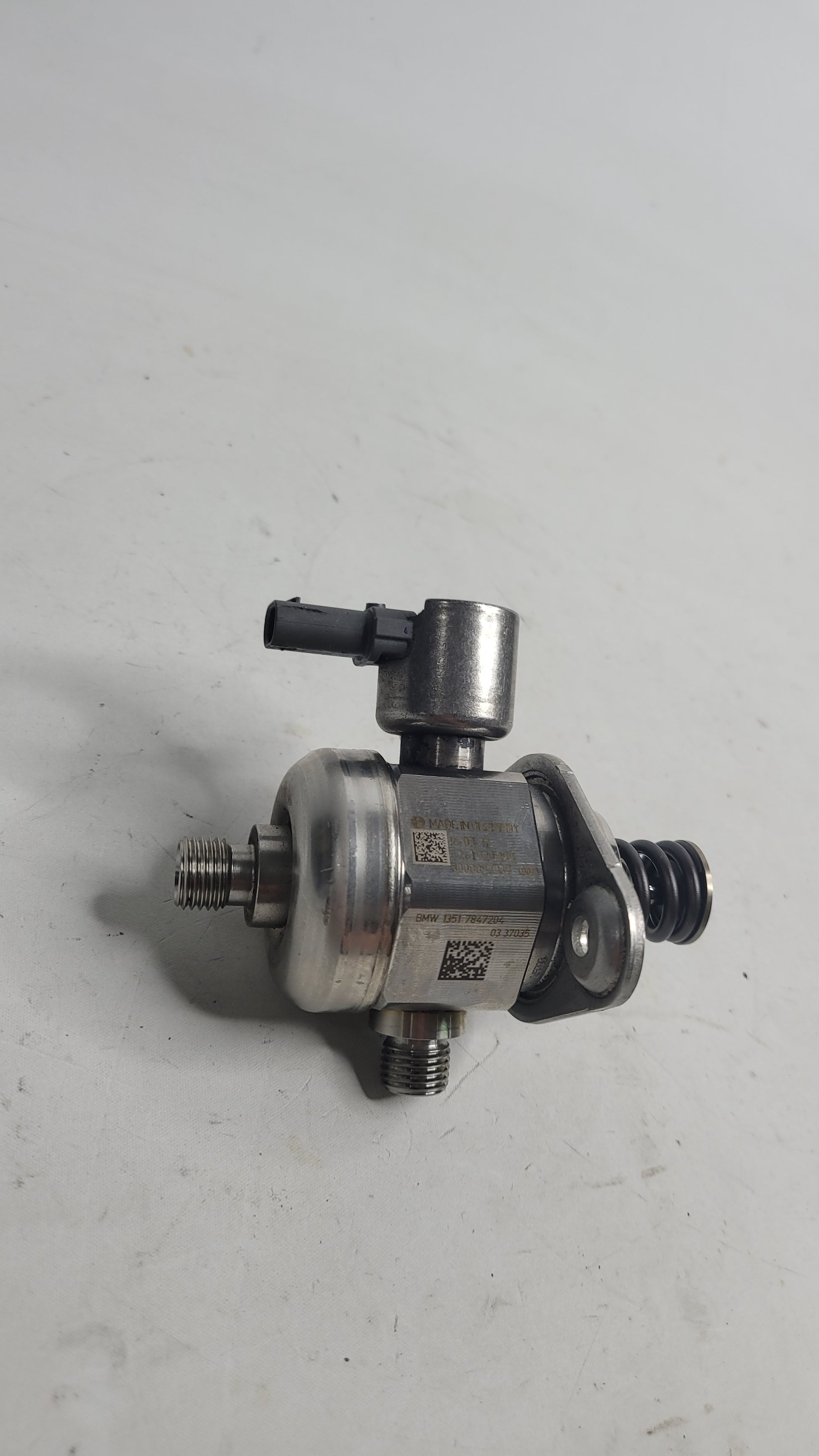 BMW F82 M4 F87 F80 F83 High-Pressure High Pressure Pump 7847204 - MPerformance.parts