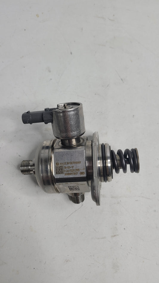 BMW F82 M4 F87 F80 F83 High-Pressure High Pressure Pump 7847204 - MPerformance.parts