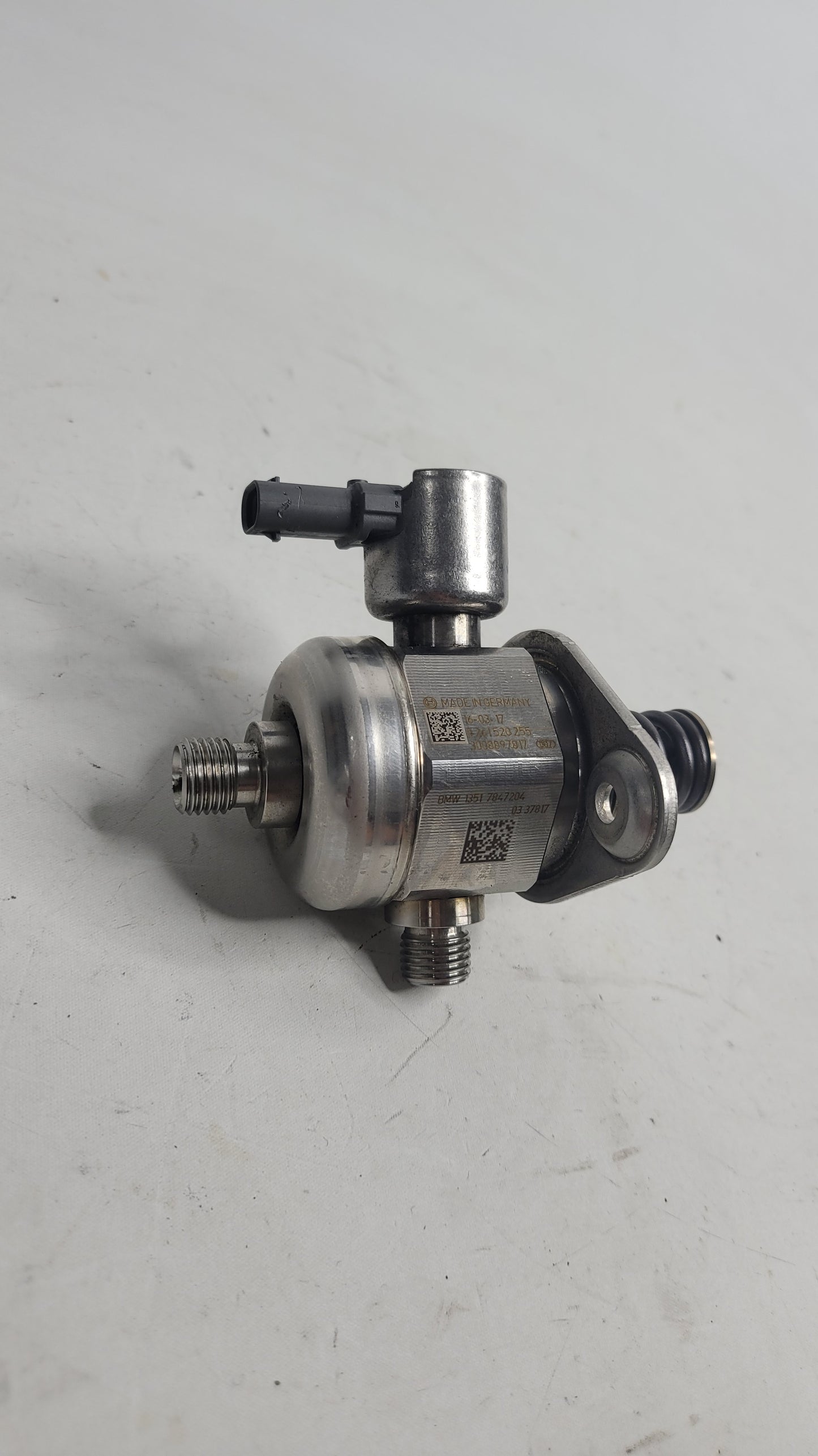 BMW F82 M4 F87 F80 F83 High-Pressure High Pressure Pump 7847204 - MPerformance.parts