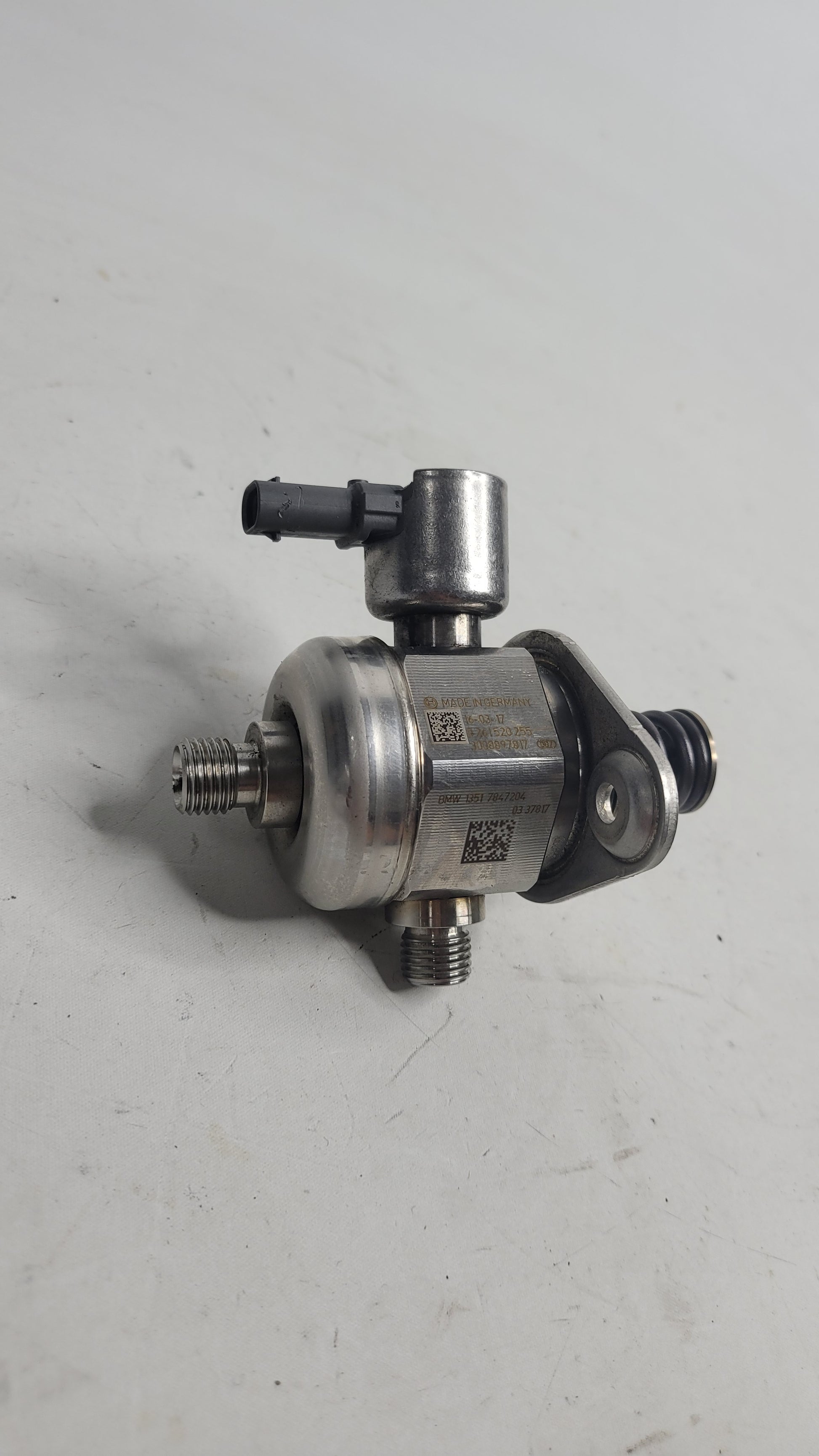 BMW F82 M4 F87 F80 F83 High-Pressure High Pressure Pump 7847204 - MPerformance.parts