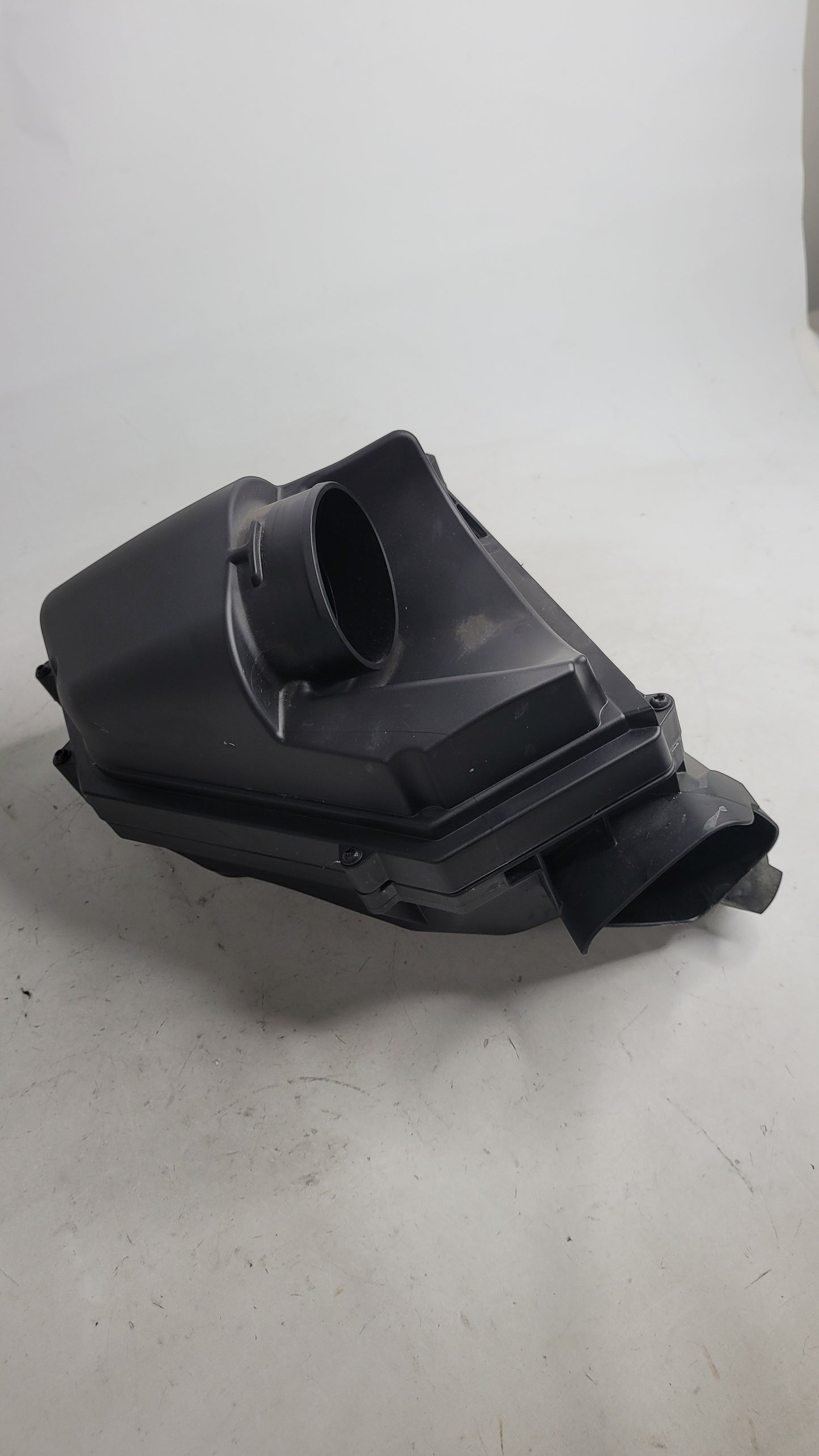 BMW M3 M4 G80 G82 G83 RIGHT DRIVER SIDE AIR BOX FILTER 8095804 - MPerformance.parts