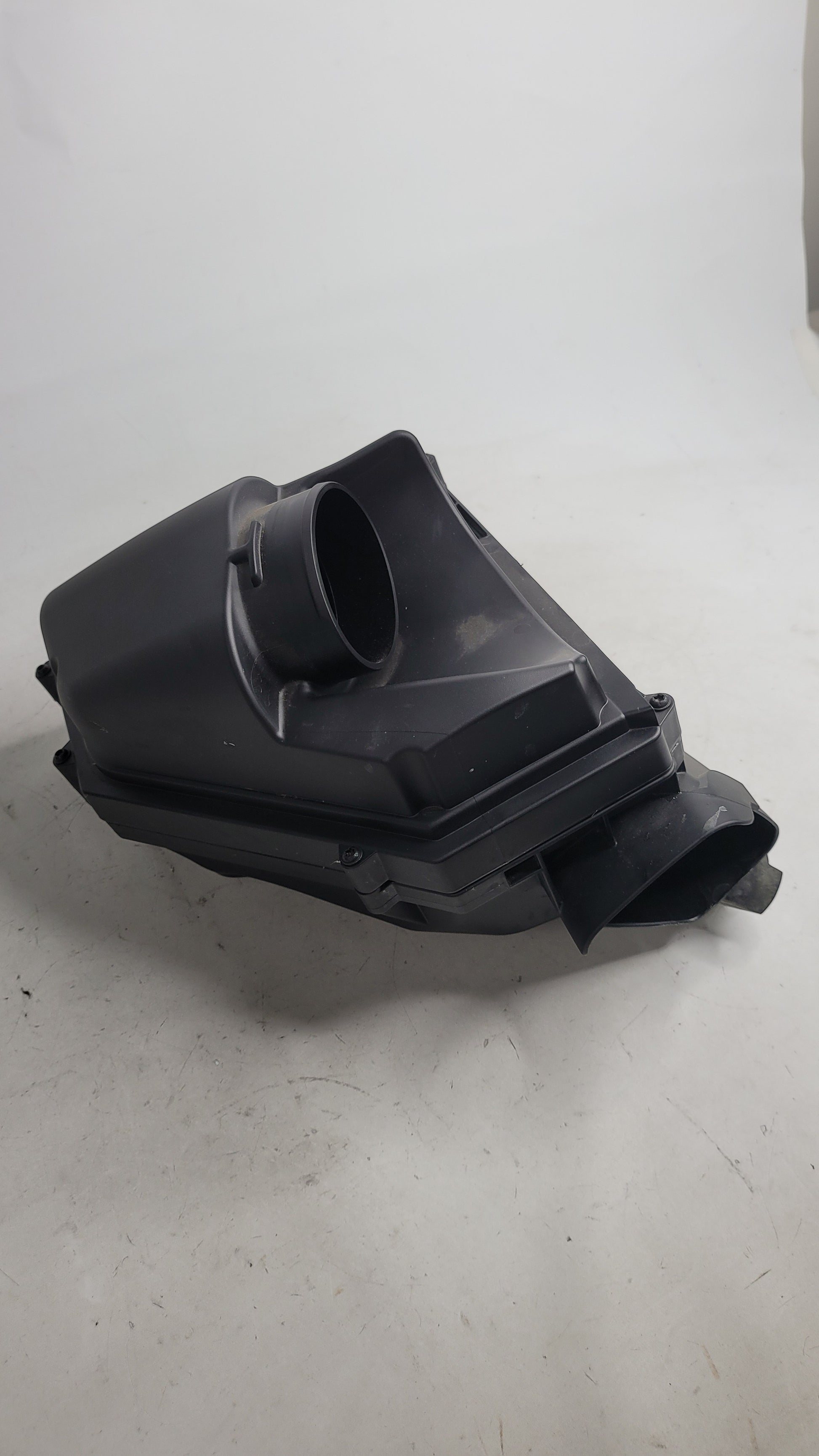 BMW M3 M4 G80 G82 G83 RIGHT DRIVER SIDE AIR BOX FILTER 8095804 - MPerformance.parts