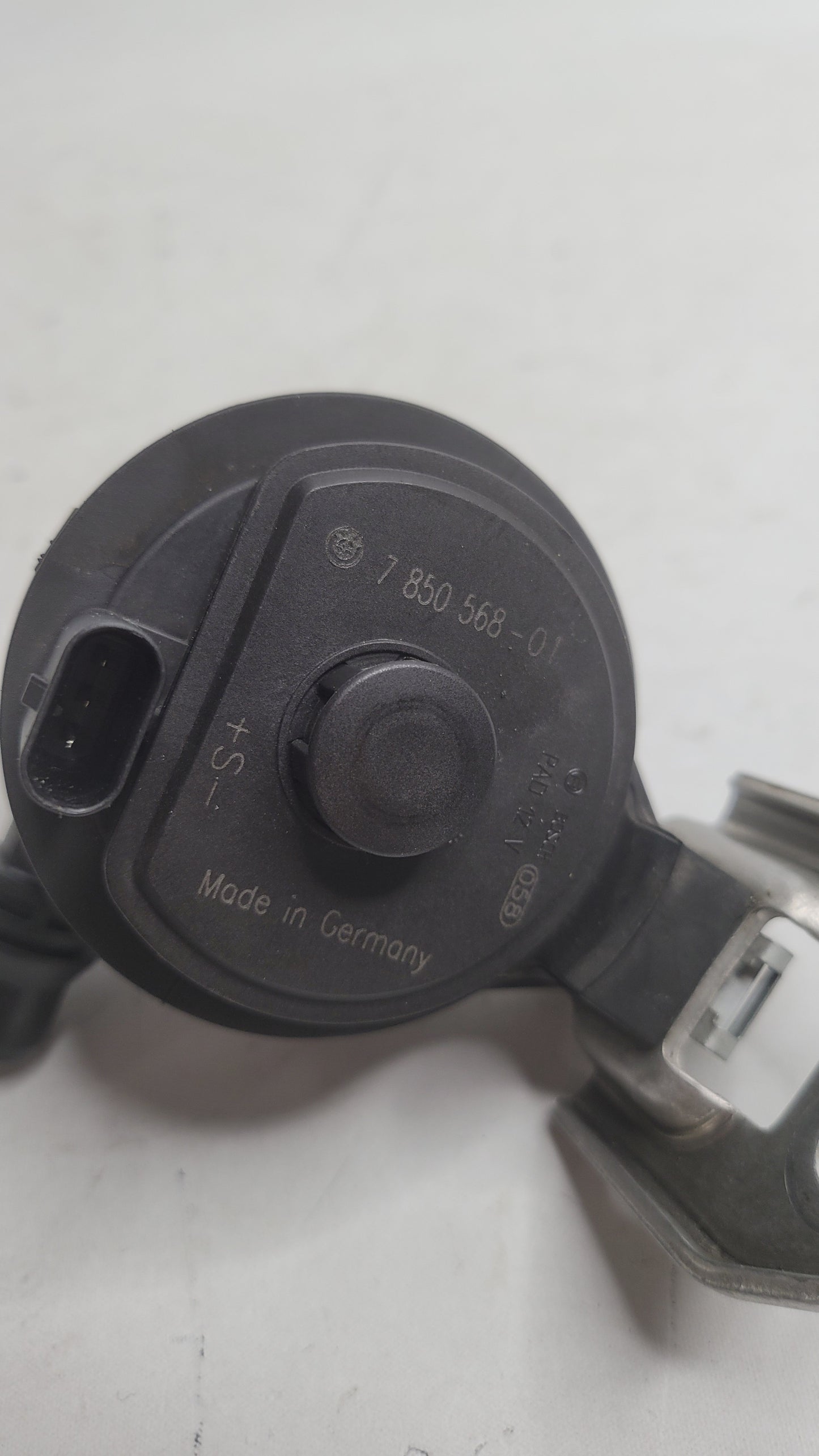 2015-2020 BMW 11-51-7-850-568 BMW 11517850568 Engine Water Pump 7850568 01 - MPerformance.parts