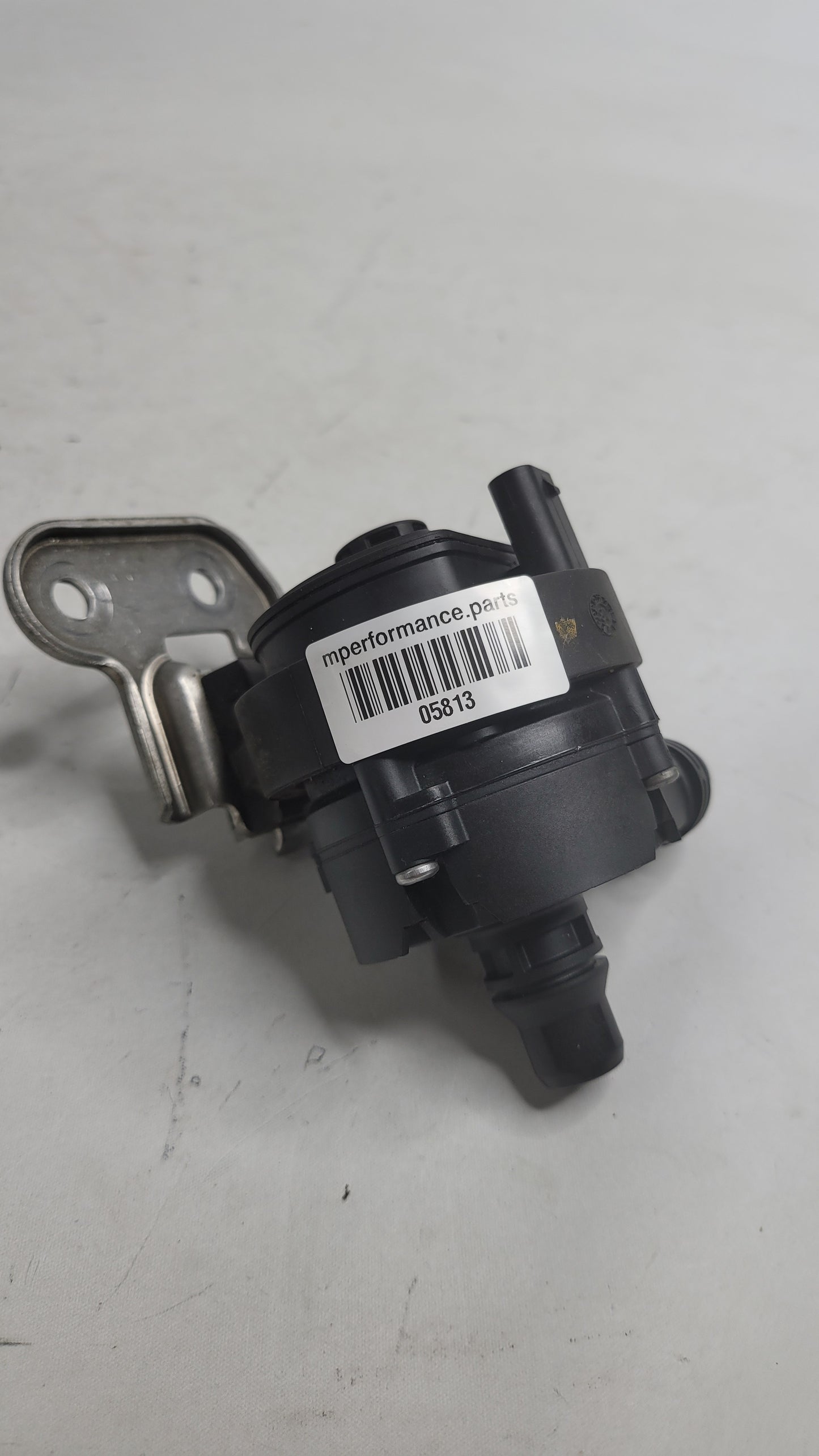 2015-2020 BMW 11-51-7-850-568 BMW 11517850568 Engine Water Pump 7850568 01 - MPerformance.parts