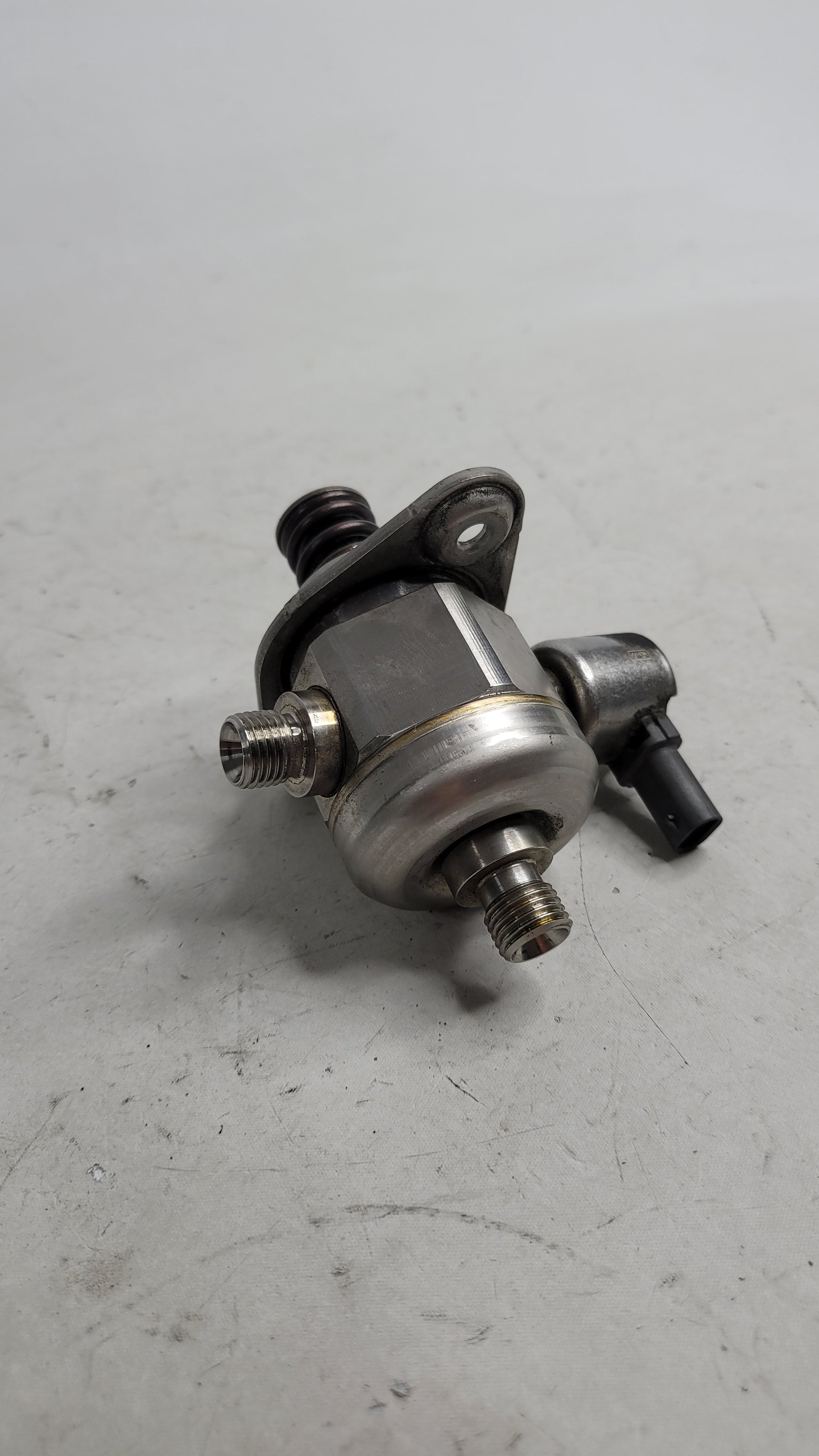 05823 - MPerformance.parts