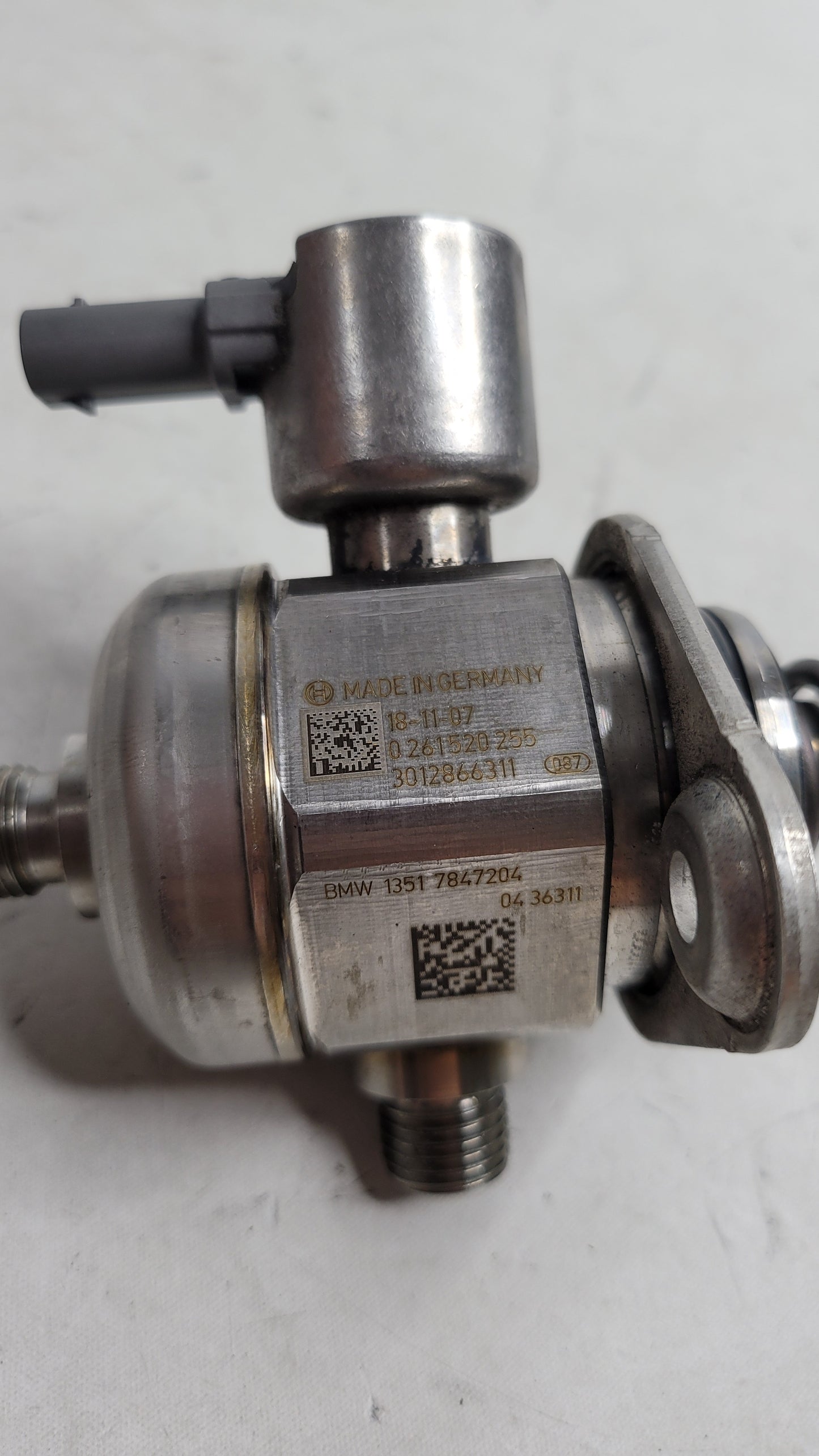 05823 - MPerformance.parts