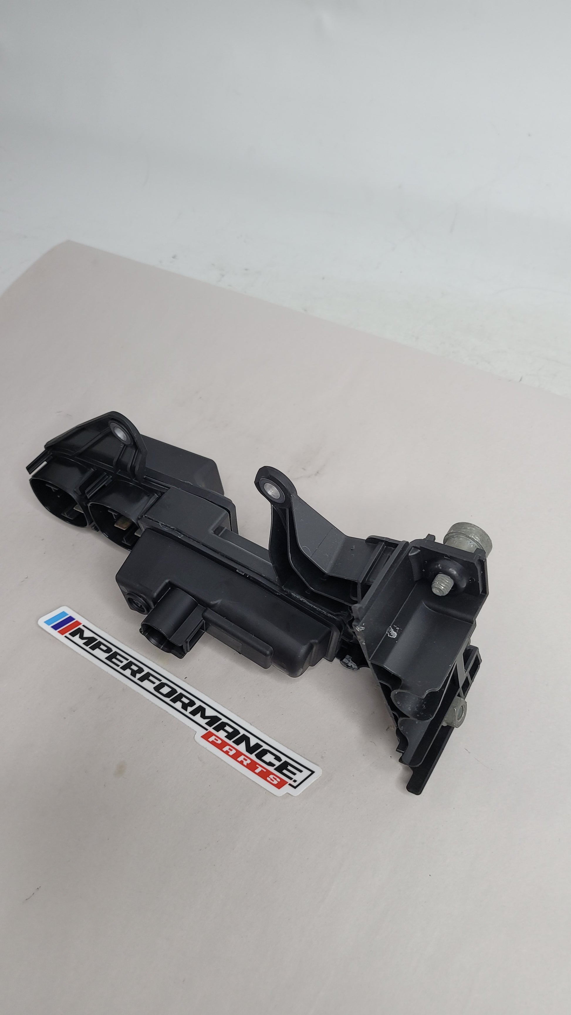 BMW 3 4 SERIES G20 G21 G22 G23 G26 G80 G82 FUSE BOX JUMP START TERMINAL 6842529 - MPerformance.parts