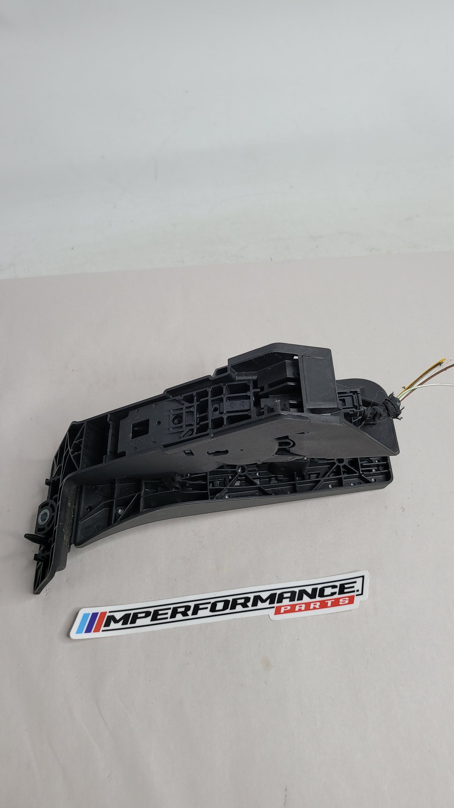 BMW G05 G07 G22 G80 G82 M3 F42 XM ACCELERATOR PEDAL THROTTLE MODULE AUTO 6889820 - MPerformance.parts