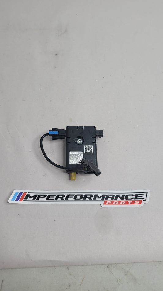 BMW 3 G20, G80, G28 M3 Competition Antenna Amplifier 5A2FCD8 - MPerformance.parts