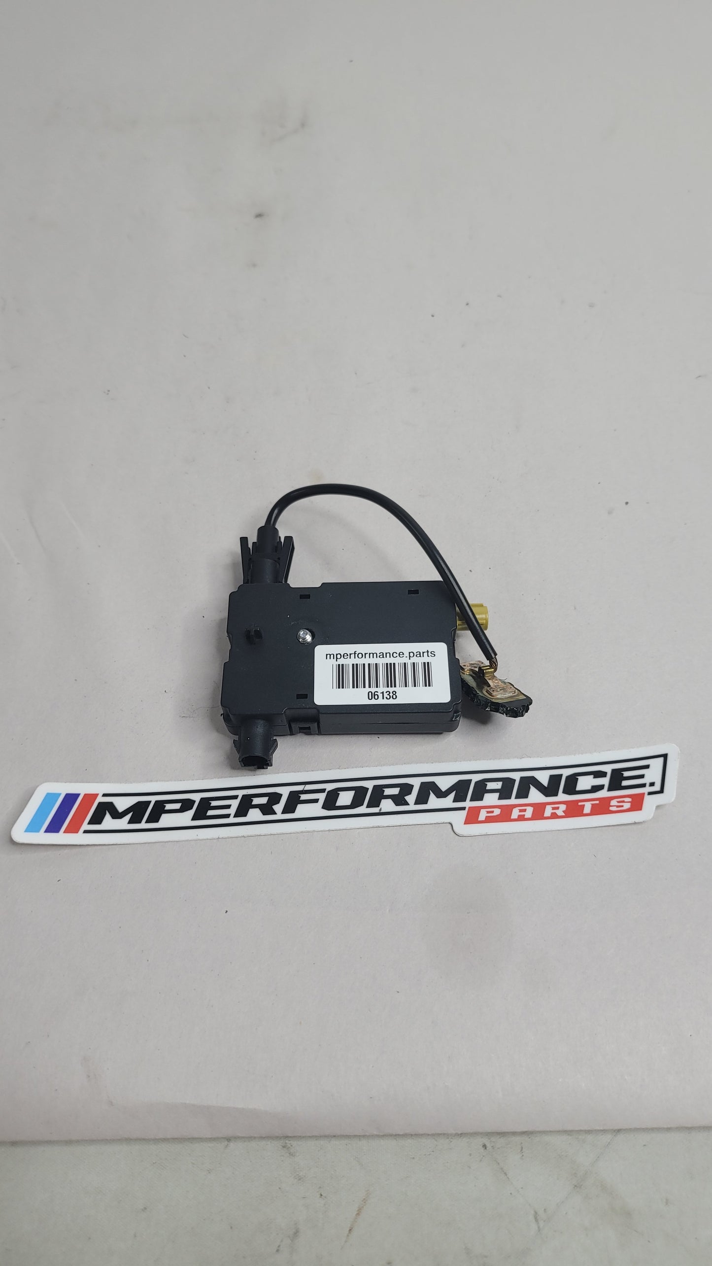 BMW 3 G20, G80, G28 M3 Competition Antenna Amplifier 5A2FCD8 - MPerformance.parts