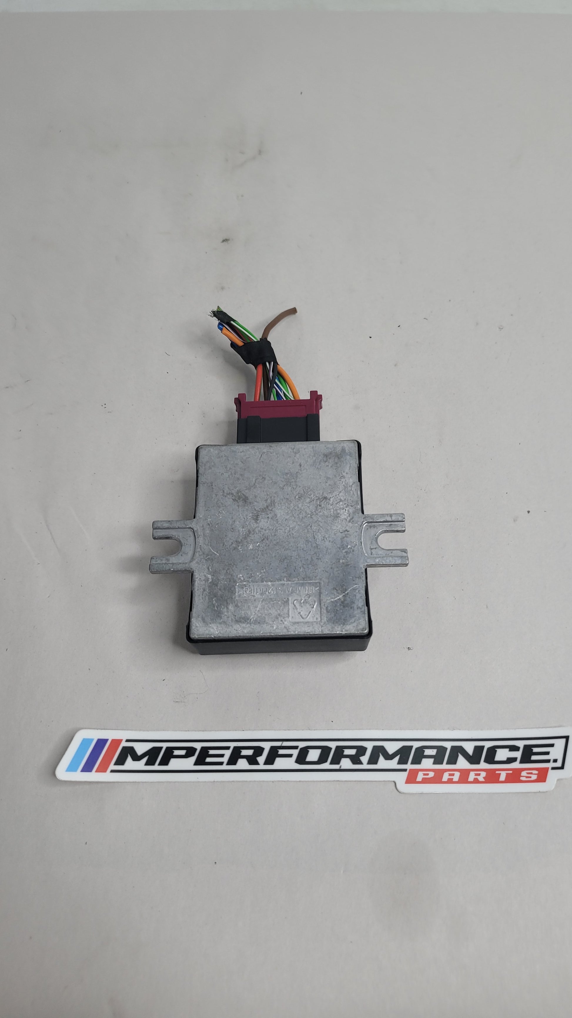 BMW G20 G21 G22 G23 G26 G80 M3 F40 F44 FUEL PUMP CONTROL MODULE FUEL UNIT ECU 5A0EEC9 - MPerformance.parts