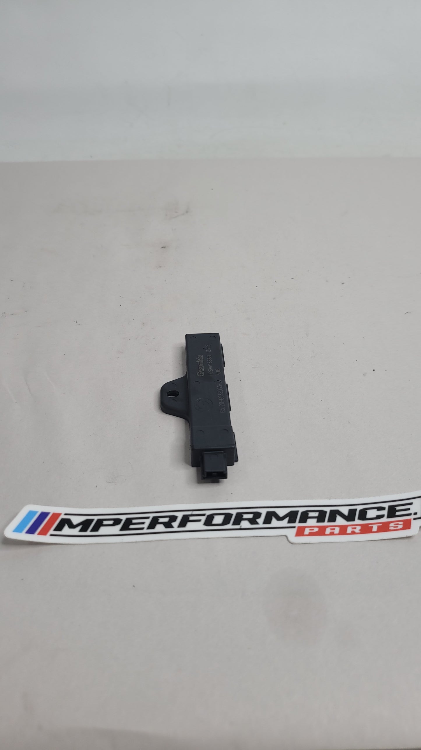 BMW M3 G80 INNER KEYLESS ENTRY ANTENNA 6520 6832065 - MPerformance.parts