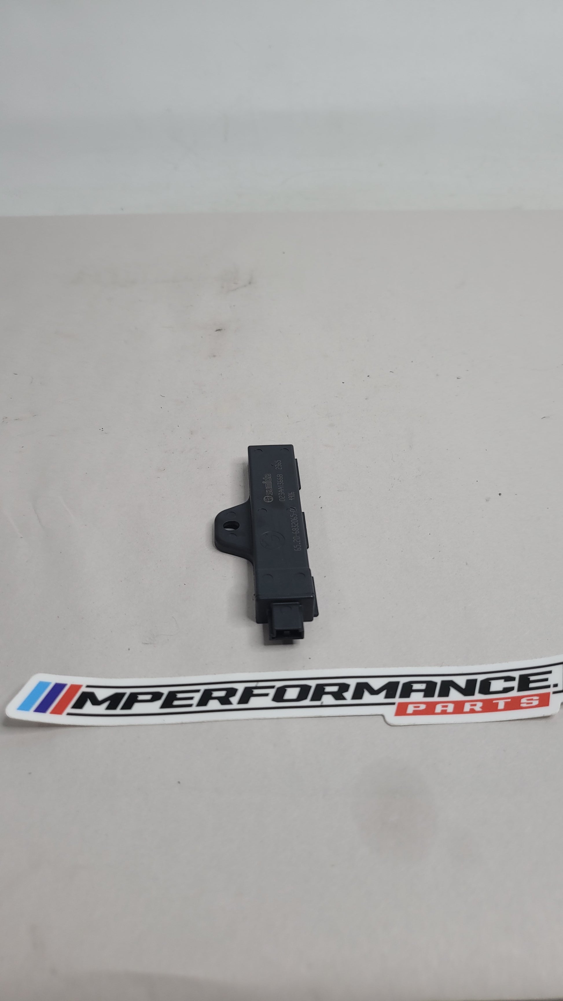 BMW M3 G80 INNER KEYLESS ENTRY ANTENNA 6520 6832065 - MPerformance.parts