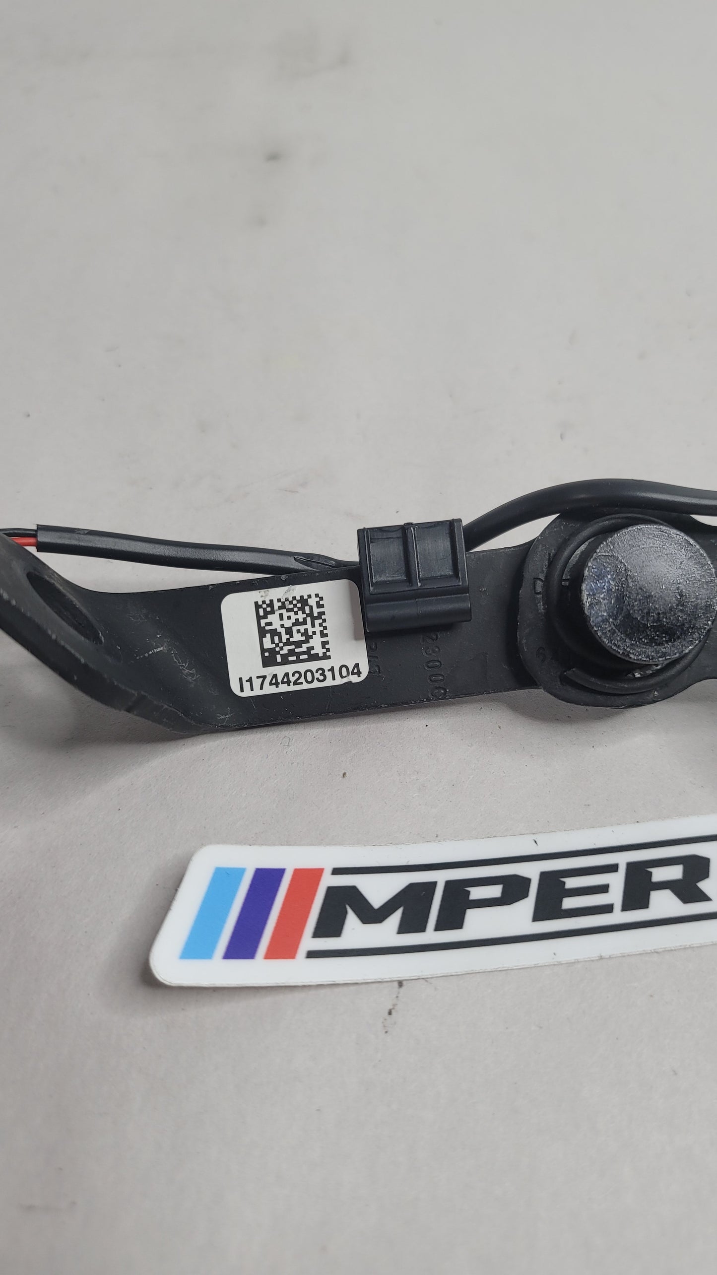 BMW G80 M3 Left Rear Seat Buckle I1744203104 - MPerformance.parts