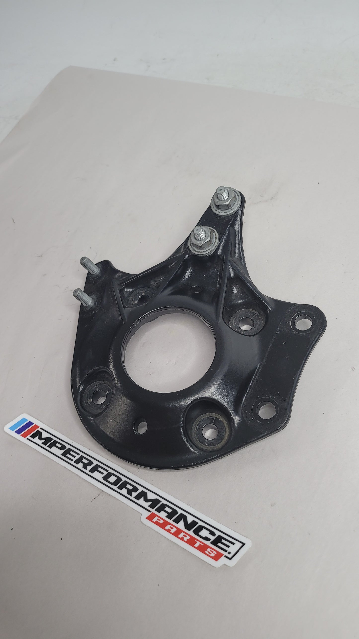 BMW M3 G80 STRUT TOWER BRACE MOUNT LEFT DRIVER SIDE 8076673 590910 - MPerformance.parts