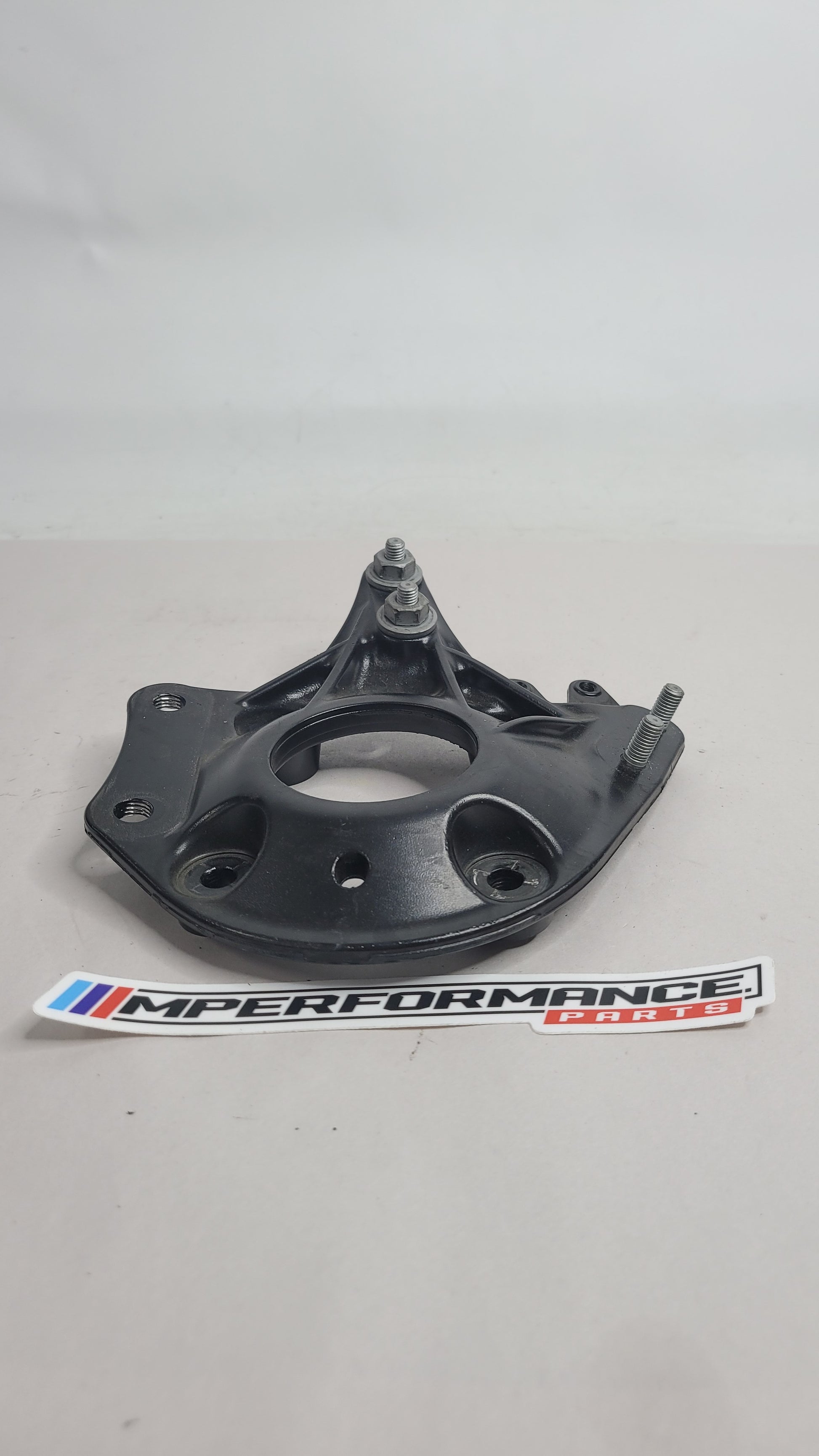 BMW M3 M4 G80 G82 G83 RIGHT DRIVER SIDE SUSPENSION STRUT TOWER BRACE 8076674 - MPerformance.parts