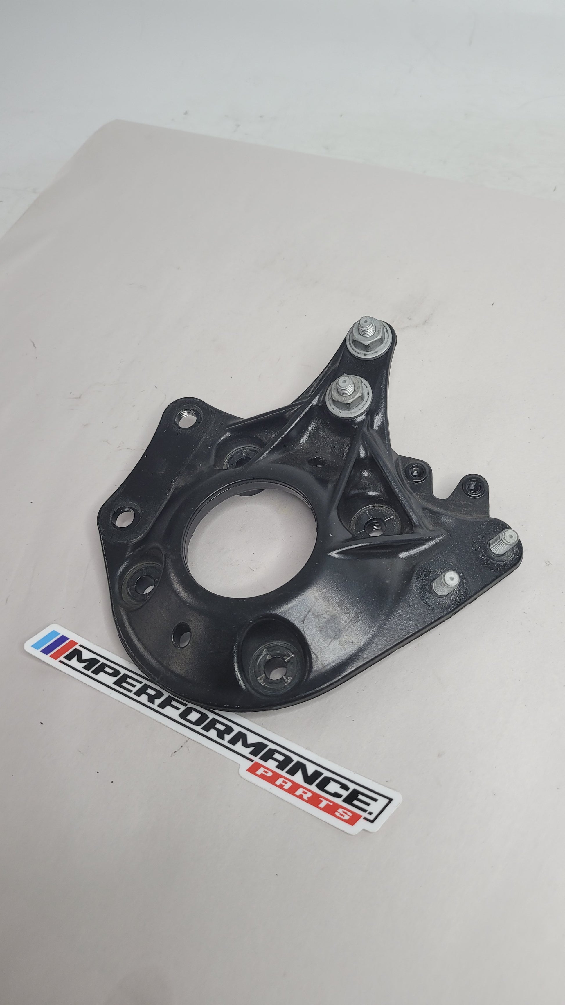 BMW M3 M4 G80 G82 G83 RIGHT DRIVER SIDE SUSPENSION STRUT TOWER BRACE 8076674 - MPerformance.parts