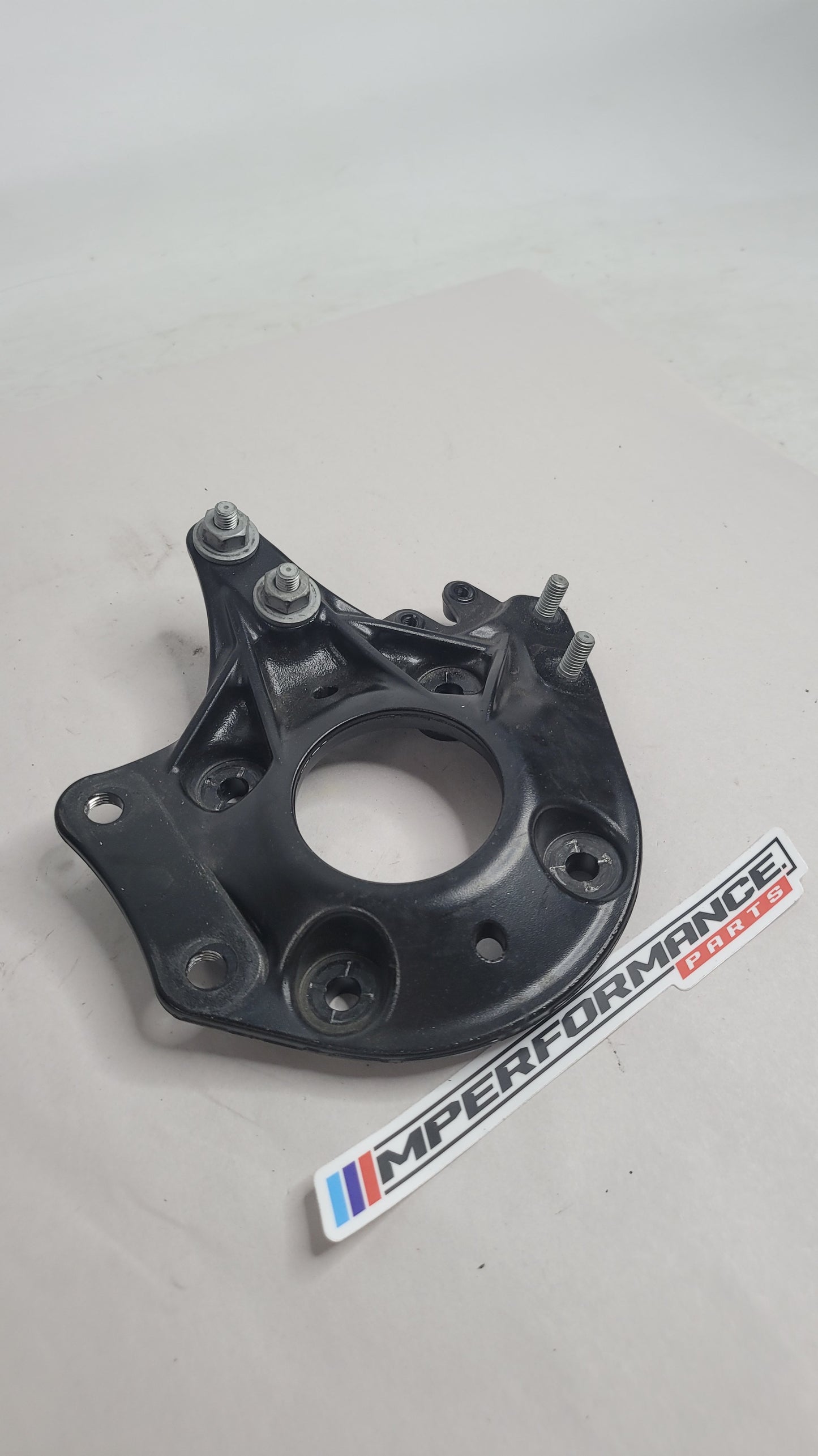 BMW M3 M4 G80 G82 G83 RIGHT DRIVER SIDE SUSPENSION STRUT TOWER BRACE 8076674 - MPerformance.parts