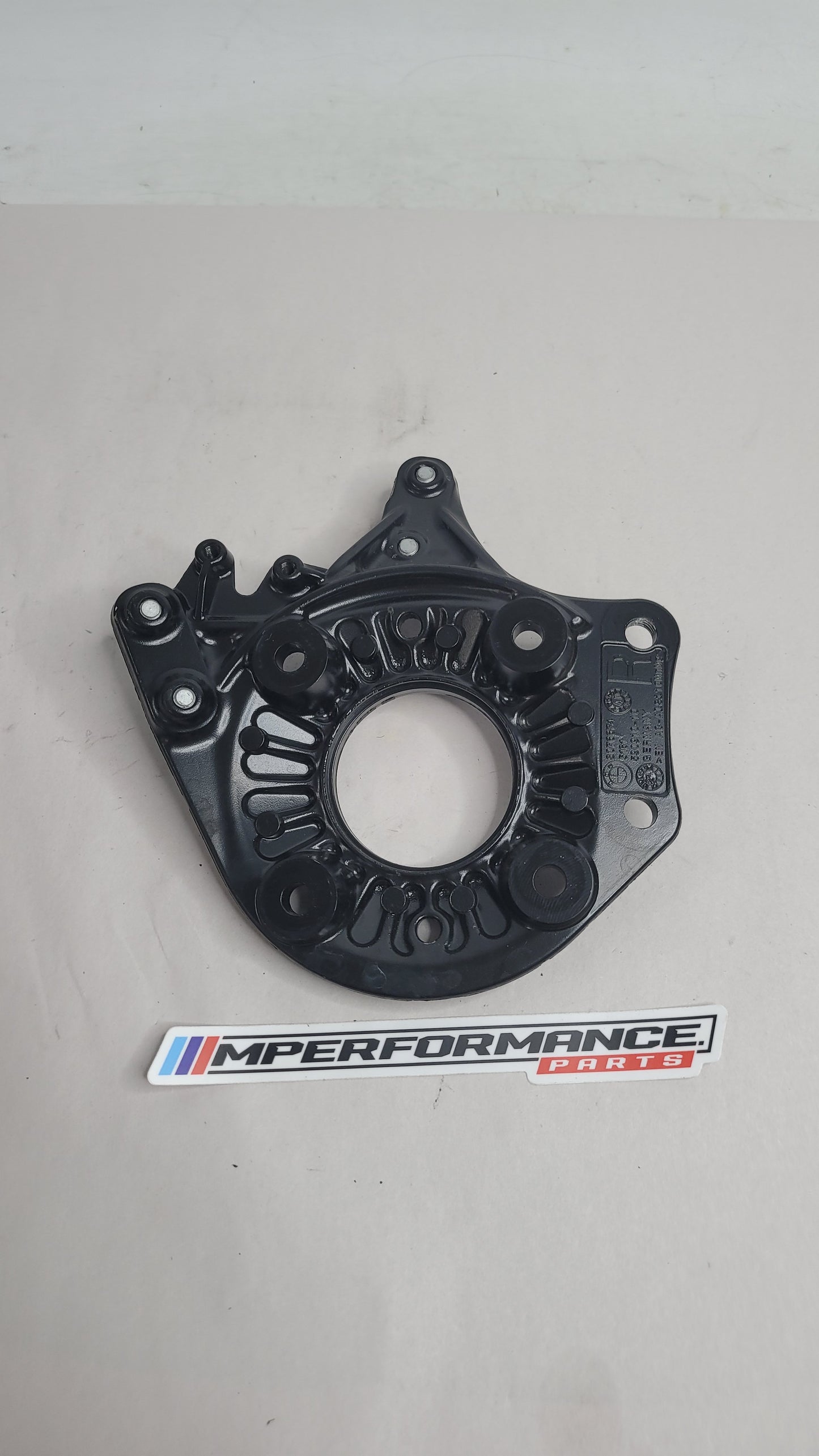 BMW M3 M4 G80 G82 G83 RIGHT DRIVER SIDE SUSPENSION STRUT TOWER BRACE 8076674 - MPerformance.parts