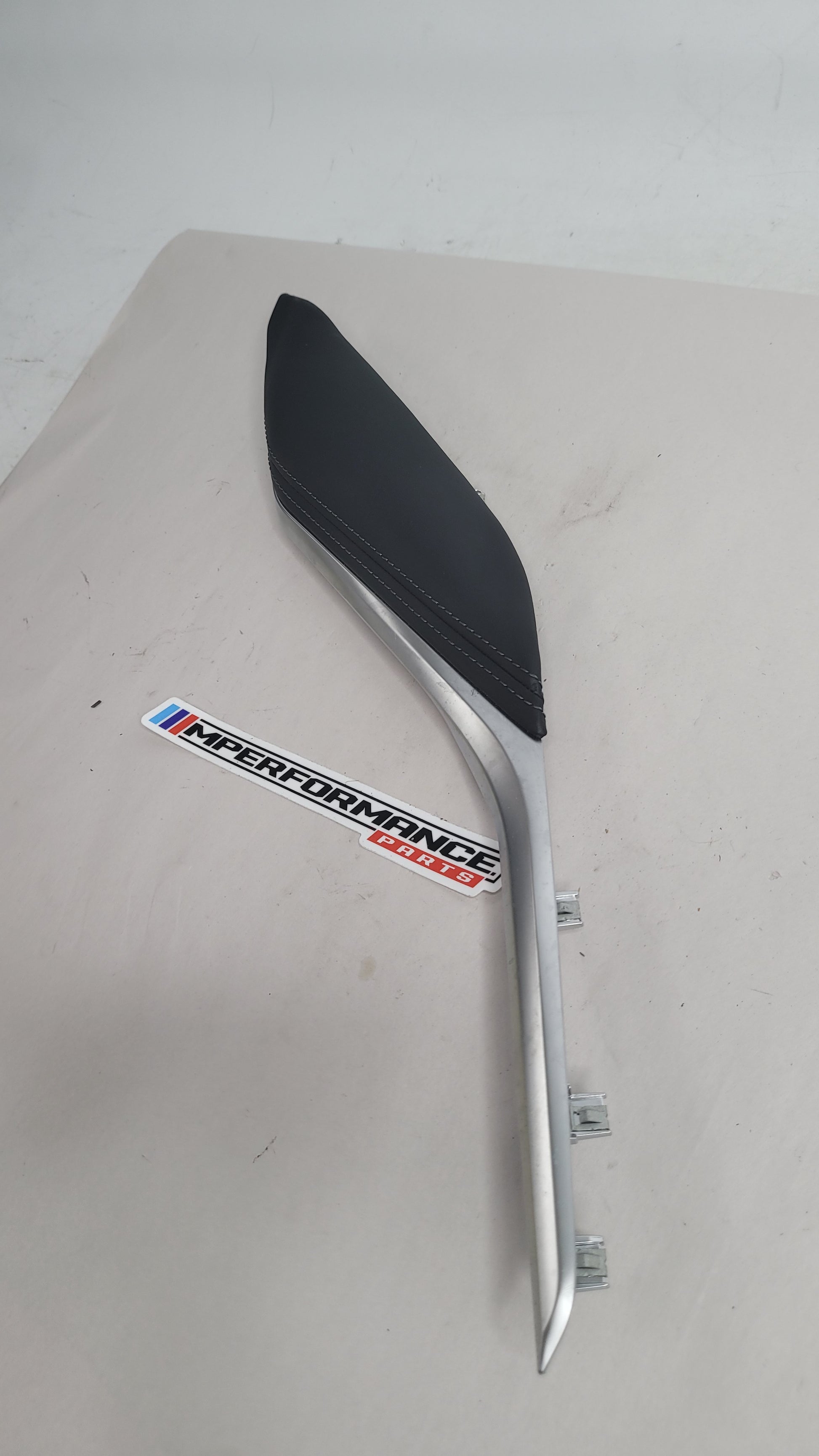 G80 M3 Driver Knee Leather Panel - 9502522-03 - MPerformance.parts