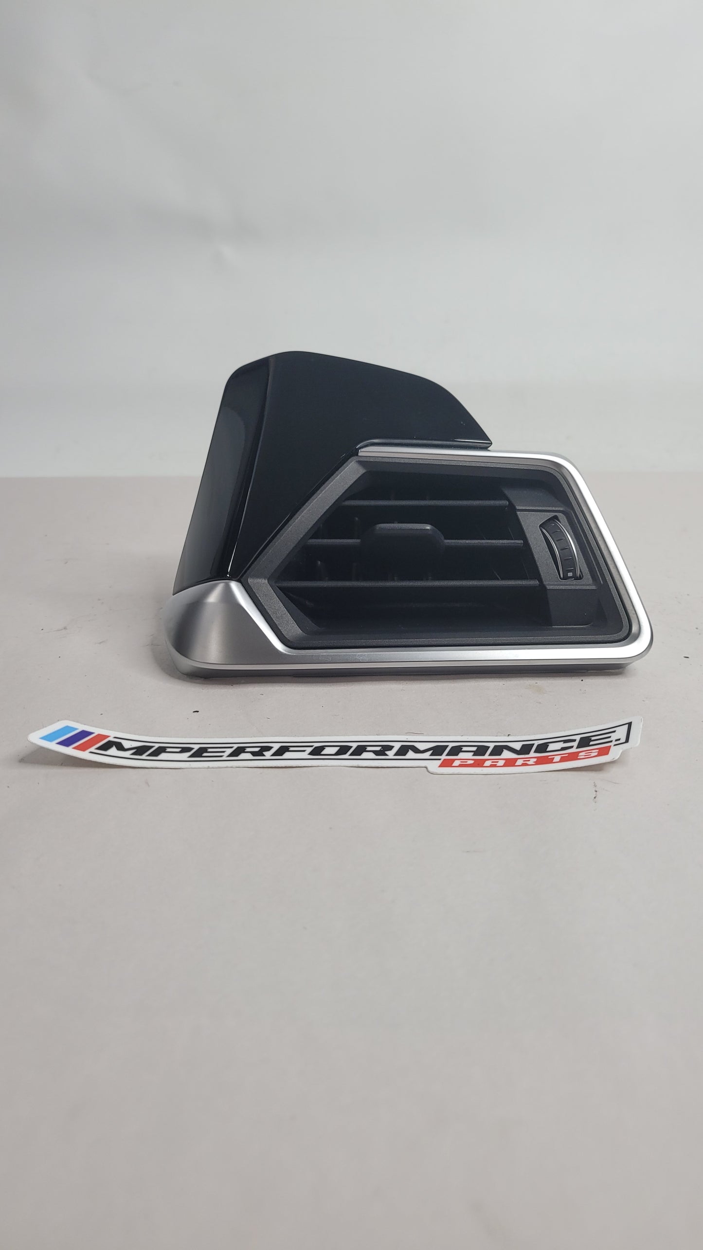 BMW M3 Air heater vent drivers right G80 2023 6848619 - MPerformance.parts