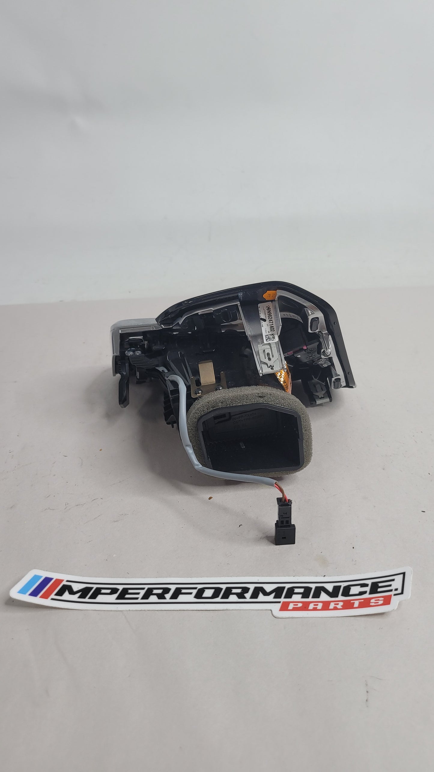 BMW M3 Air heater vent drivers right G80 2023 6848619 - MPerformance.parts