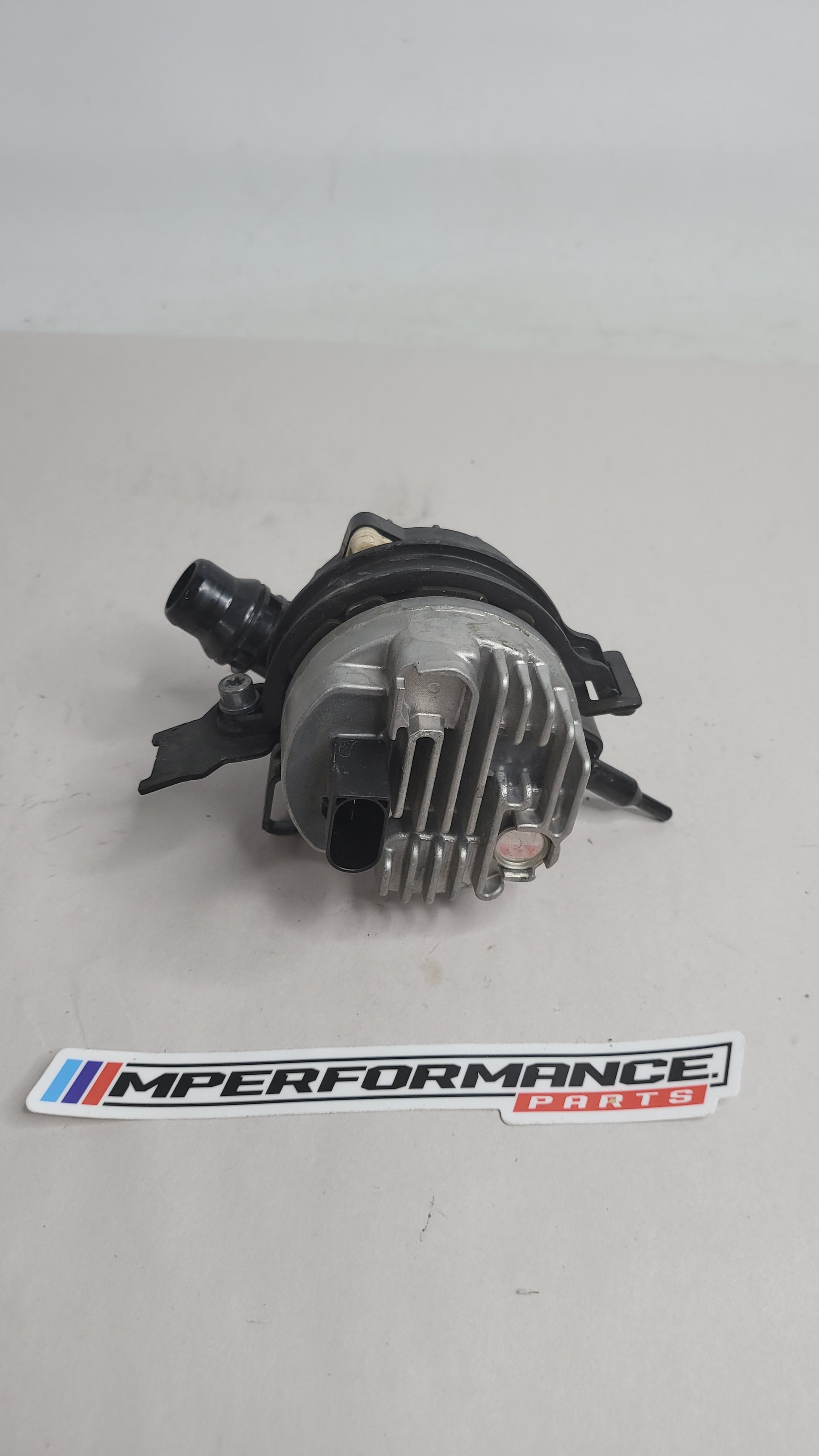 BMW 3 4 SERIES G80 G81 G82 M3 M4 3.0 PETROL S58 AUXILIARY WATER PUMP 5A30246 - MPerformance.parts