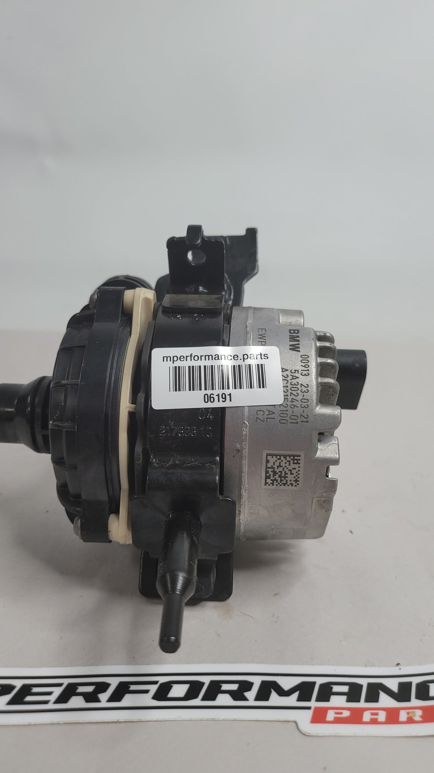 BMW 3 4 SERIES G80 G81 G82 M3 M4 3.0 PETROL S58 AUXILIARY WATER PUMP 5A30246 - MPerformance.parts