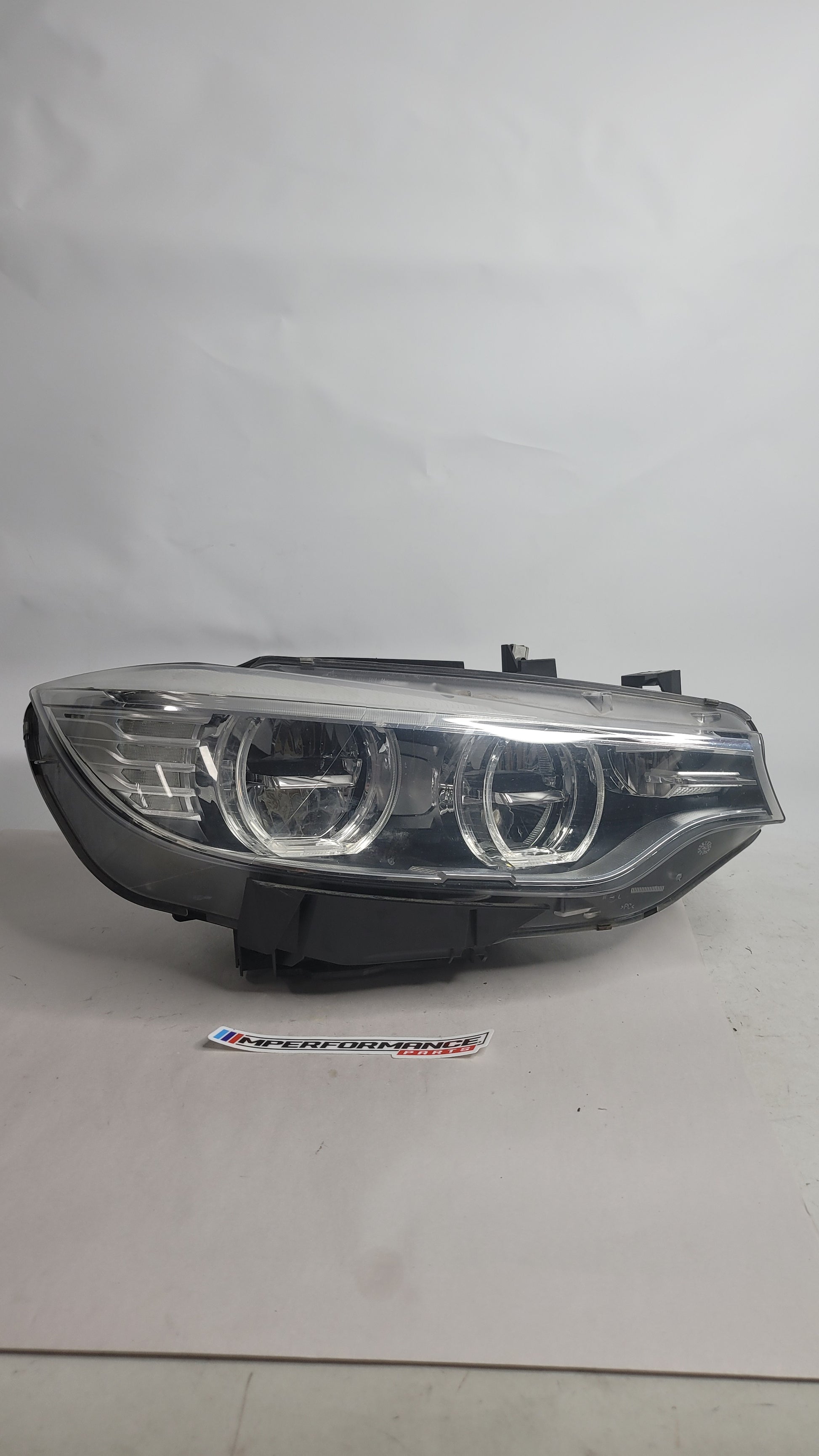 BMW M4 F82 F83 DRIVER SIDE FRONT HEADLIGHT LED AHL HEAD LIGHT A8 7460622-01 - MPerformance.parts