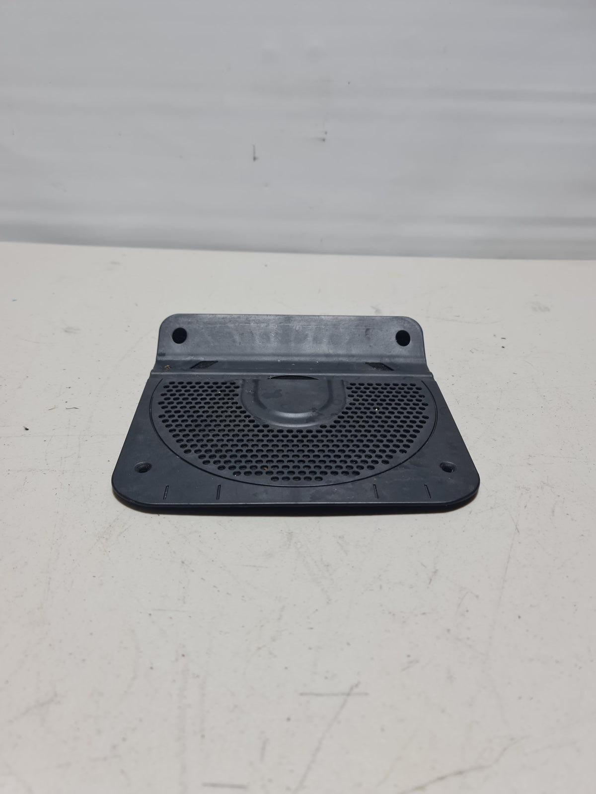 BMW central woofer trim for 2012-2020 models, black plastic cover with mounting clips, fits BMW part 65-13-9-290-908.