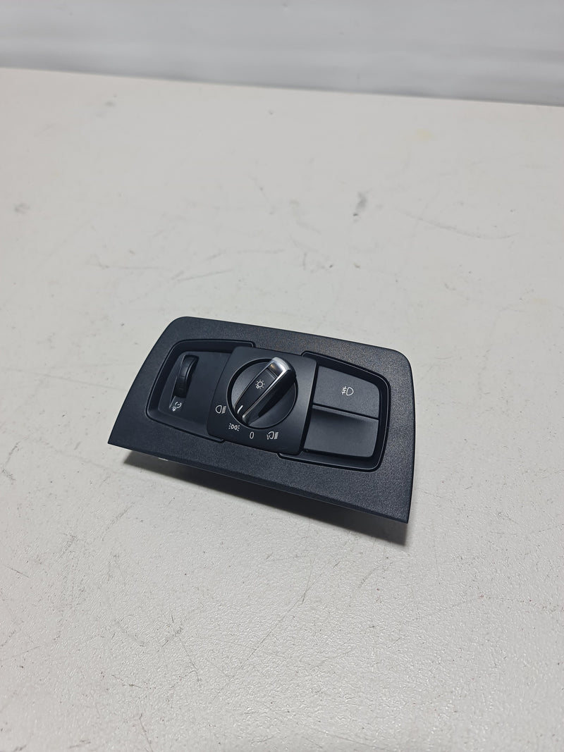 BMW 4 Series headlamp headlight switch control unit for M4 Competition, model 61316847508, 2013-2020, with wiring connections.
