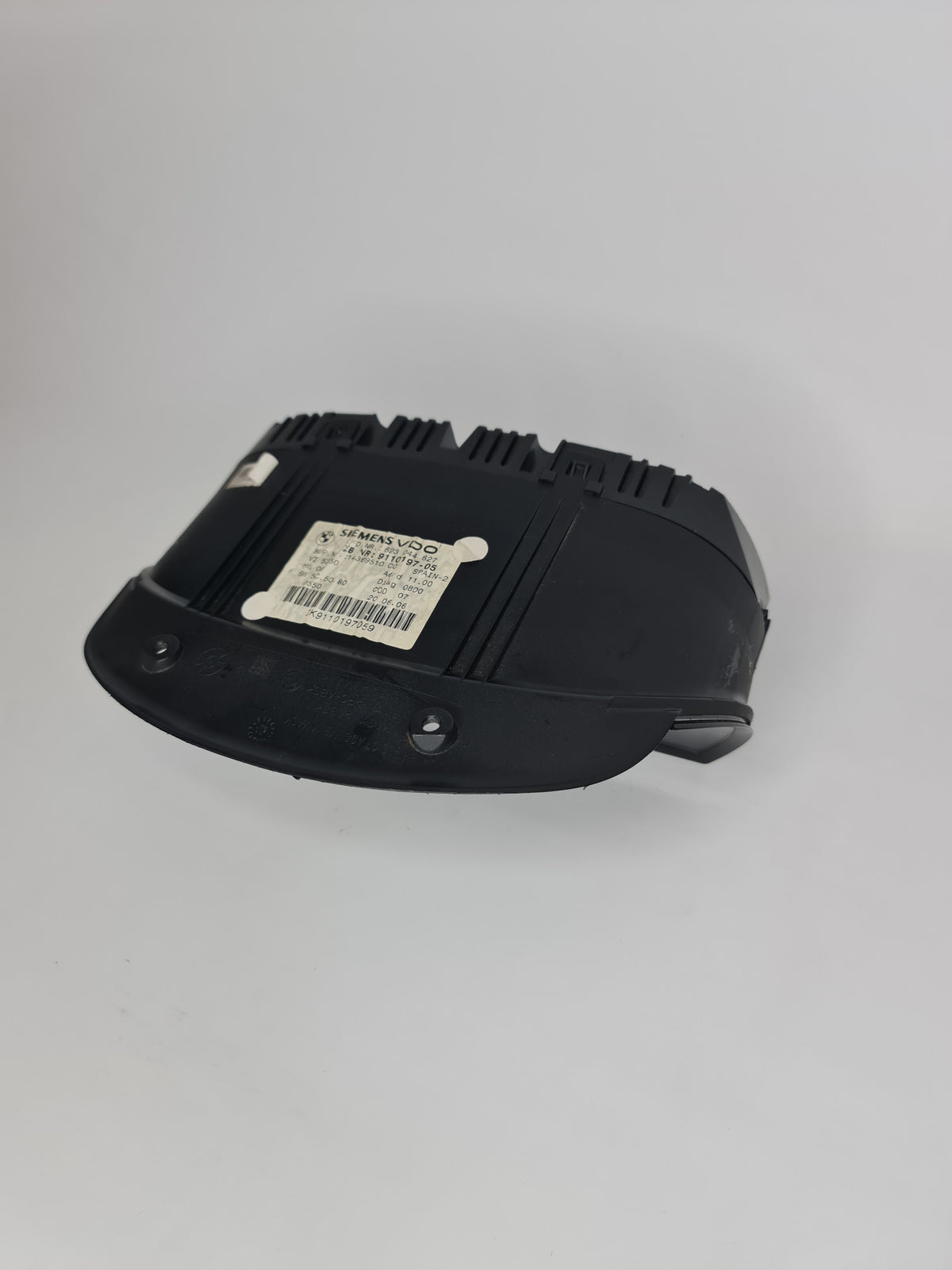 BMW 3 Series 2007 dashboard meter, part number 62109110197, showing speedometer and gauges in a close-up view.