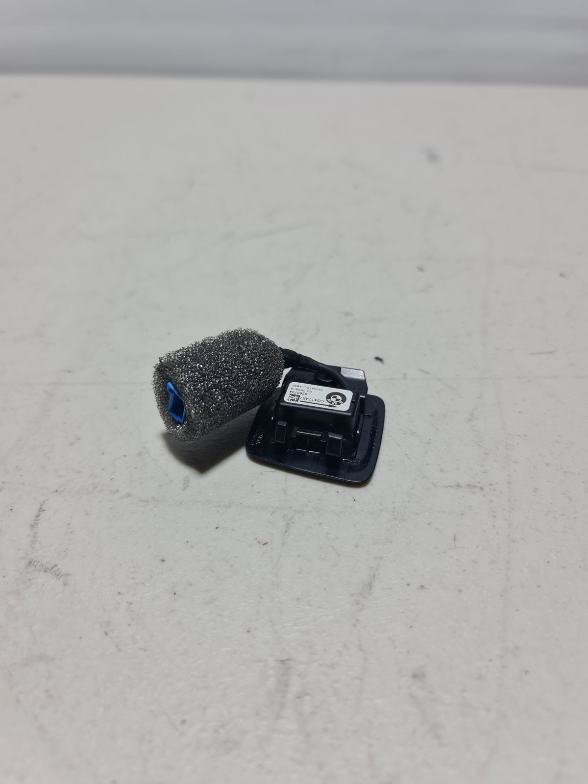 BMW hands-free telephone microphone for 2010-2020 models, audio device mounted microphone for clear voice communication.