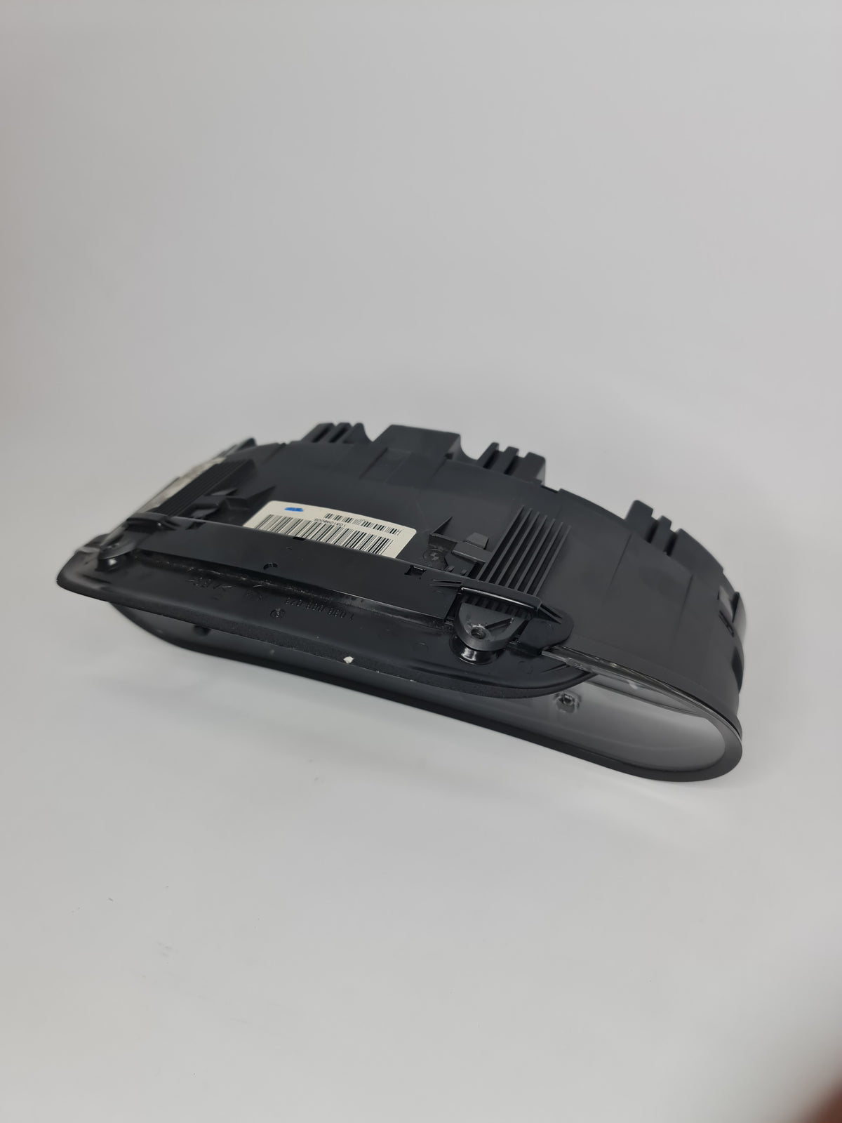 BMW 320i E46 instrument cluster with analog gauges and digital display, designed for models 1998-2005, part number 6906889.