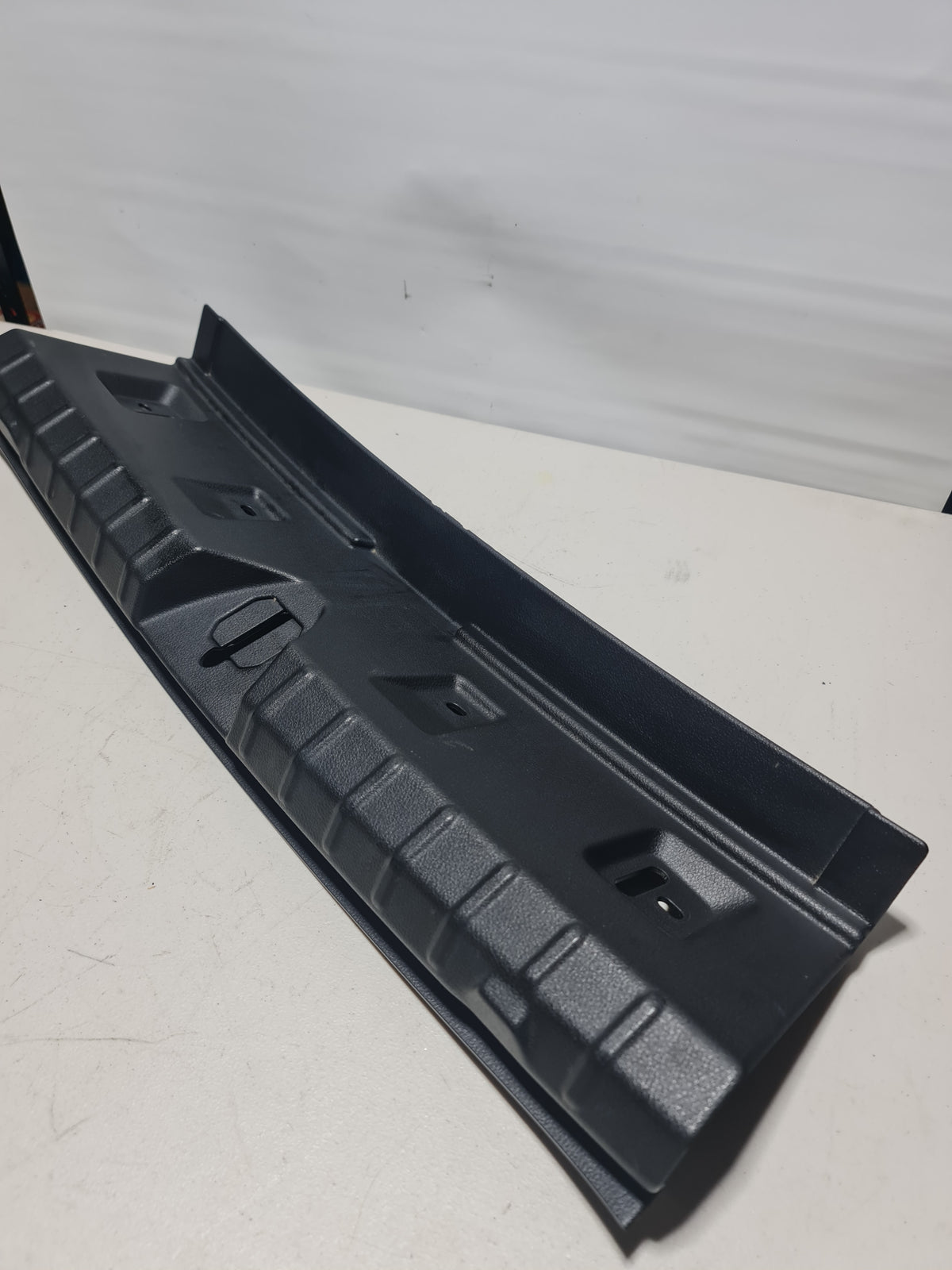 BMW 4 Series F33 F83 M4 loading sill cover for trunk floor with battery trim panel, designed for luggage area.