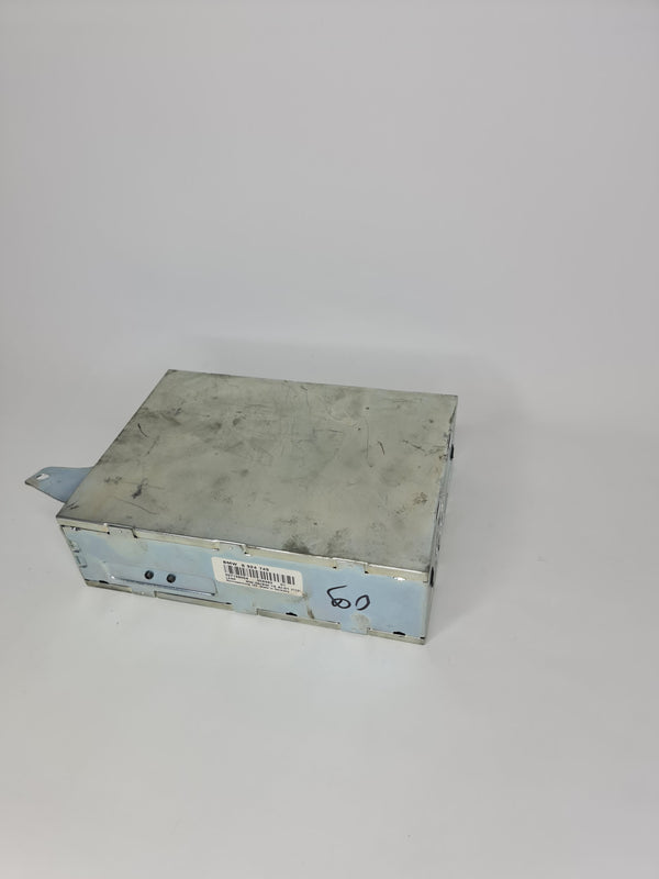 BMW 3 Series 2003 GPS navigation computer with amplifier, part number 6924749, for satellite navigation system.