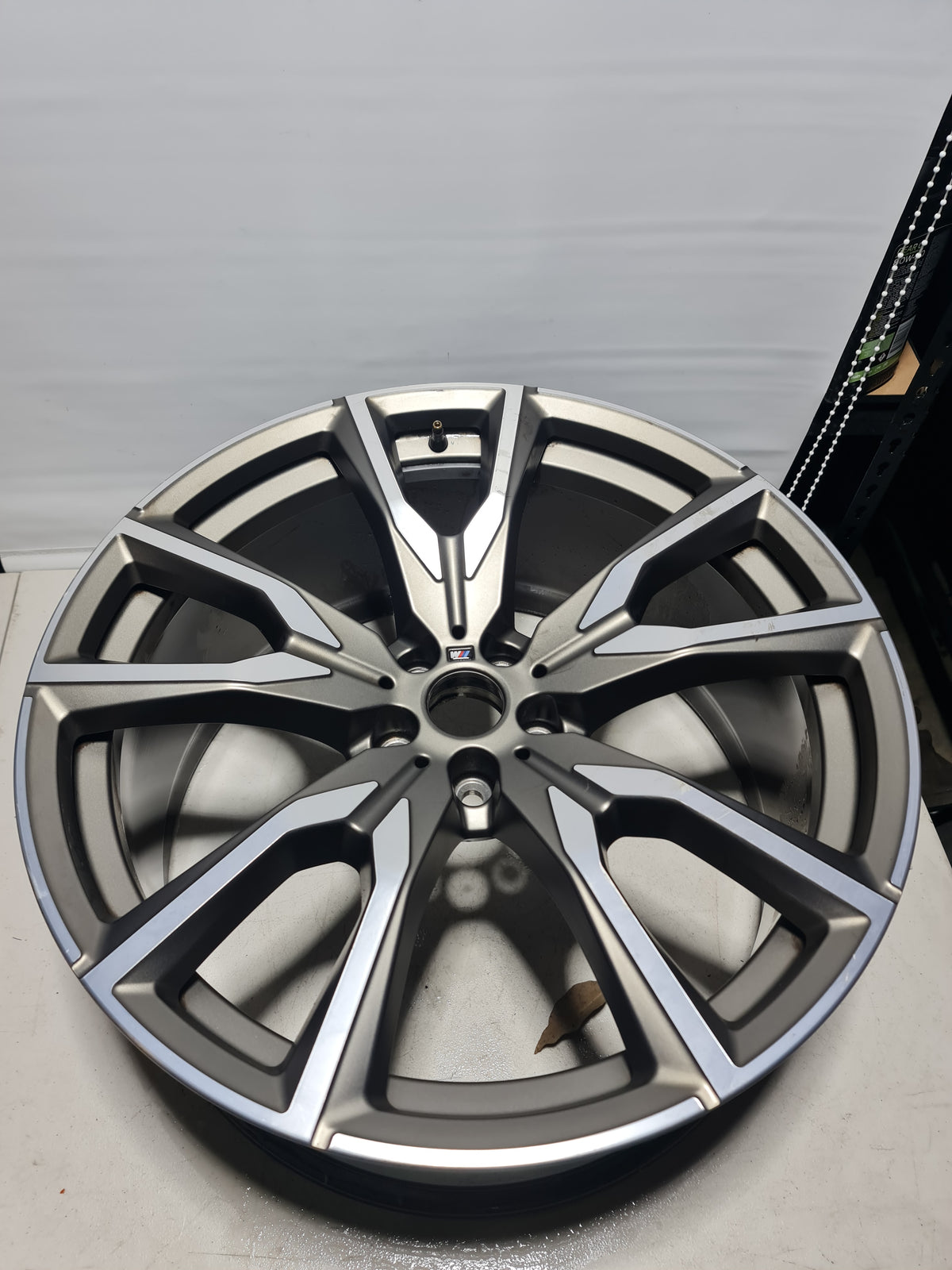 BMW X7 G07 22 inch single rear wheel (as new) 9502451 - MPerformance.parts