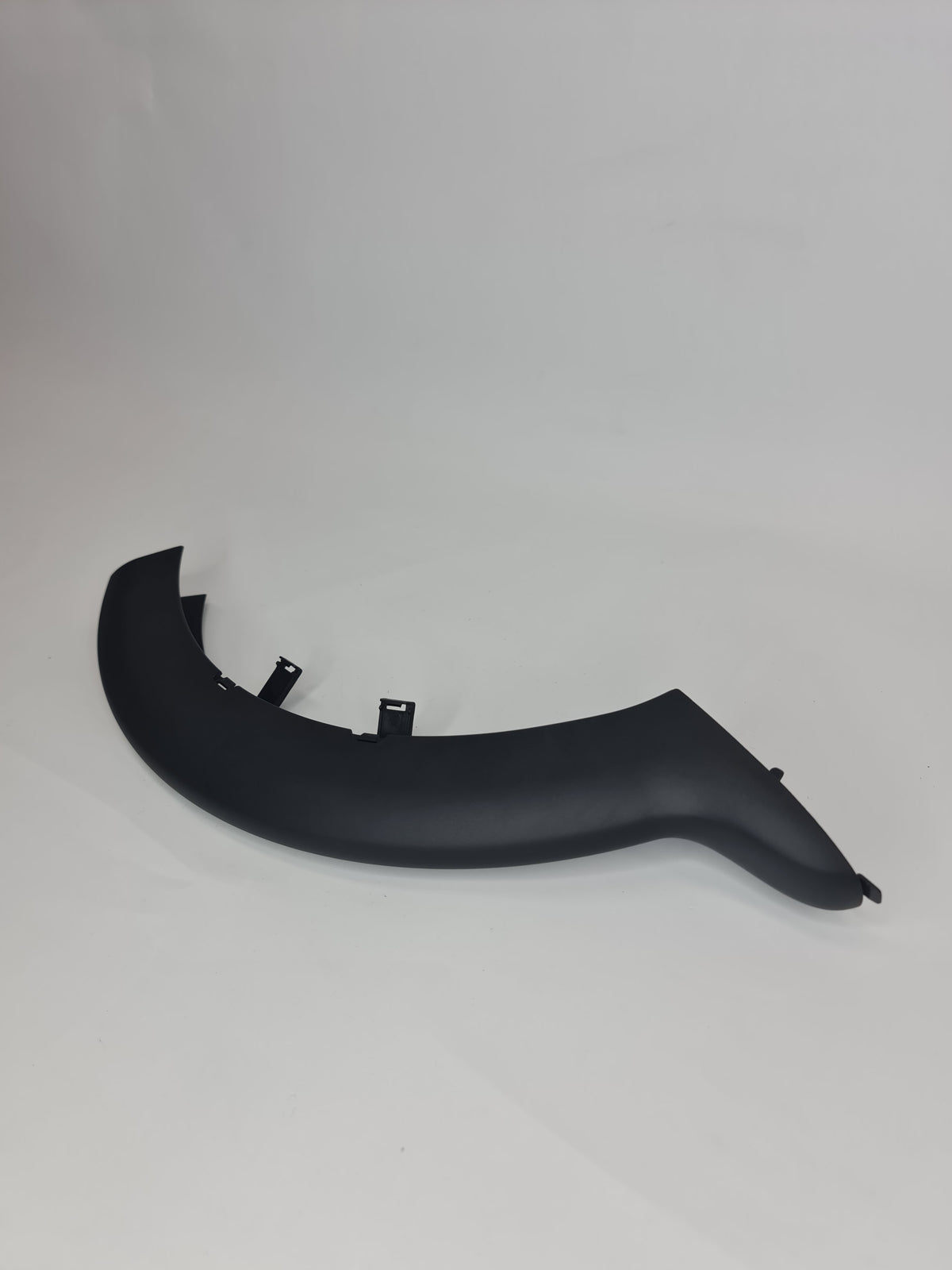 BMW left tailgate hinge trim cover for 2012-2020 models, durable plastic panel with hinge functionality.