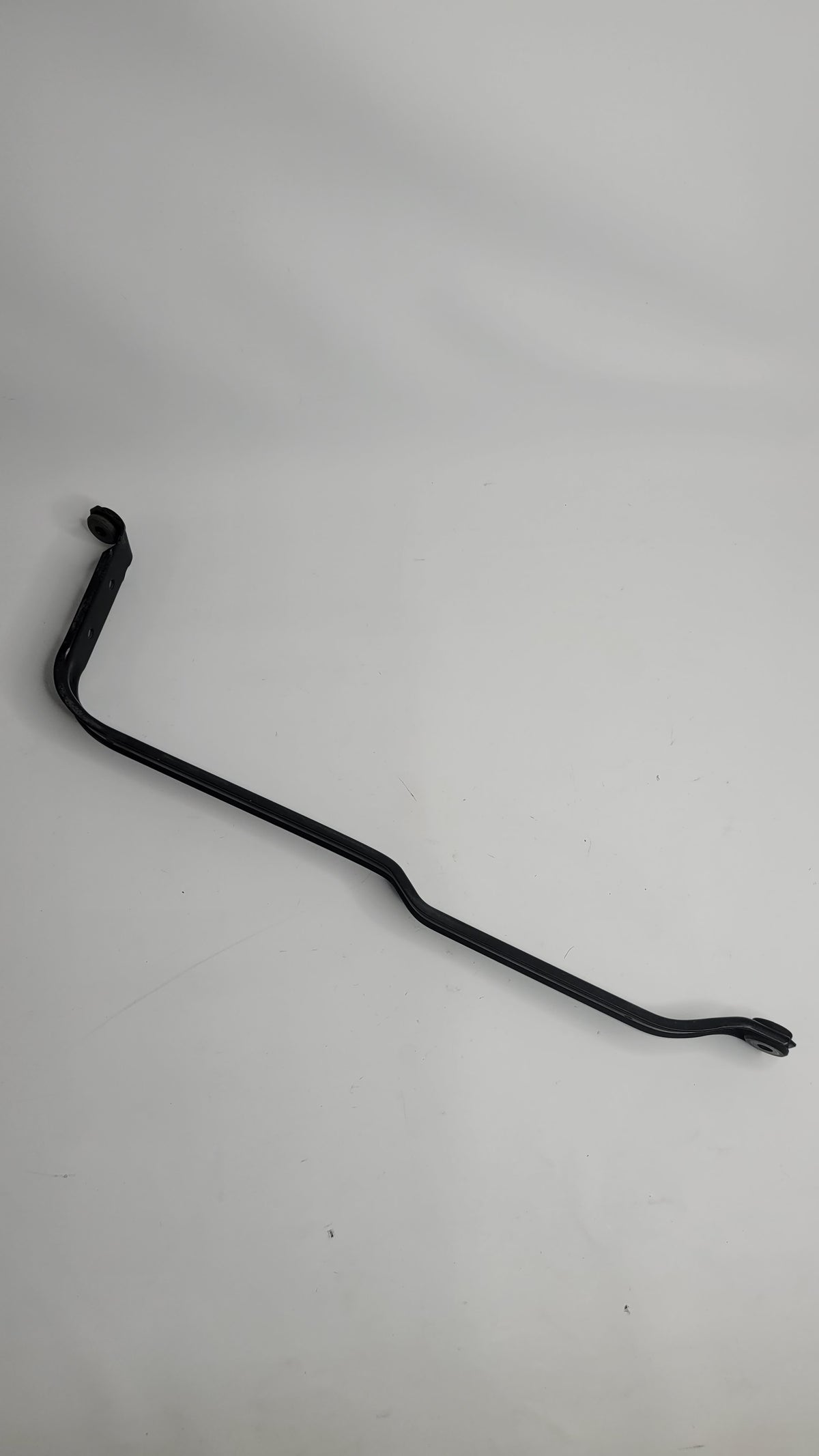 7260945 - BMW F Series Tank Tension Mount Bracket Fuel tank - MPerformance.parts