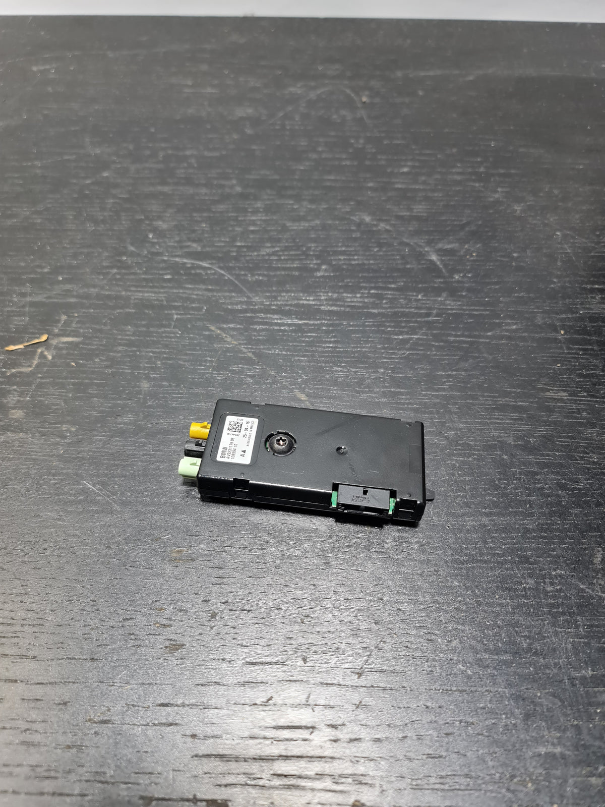 BMW 3 Series Antenna Amplifier Module 108594-10 F80 - MPerformance.parts
