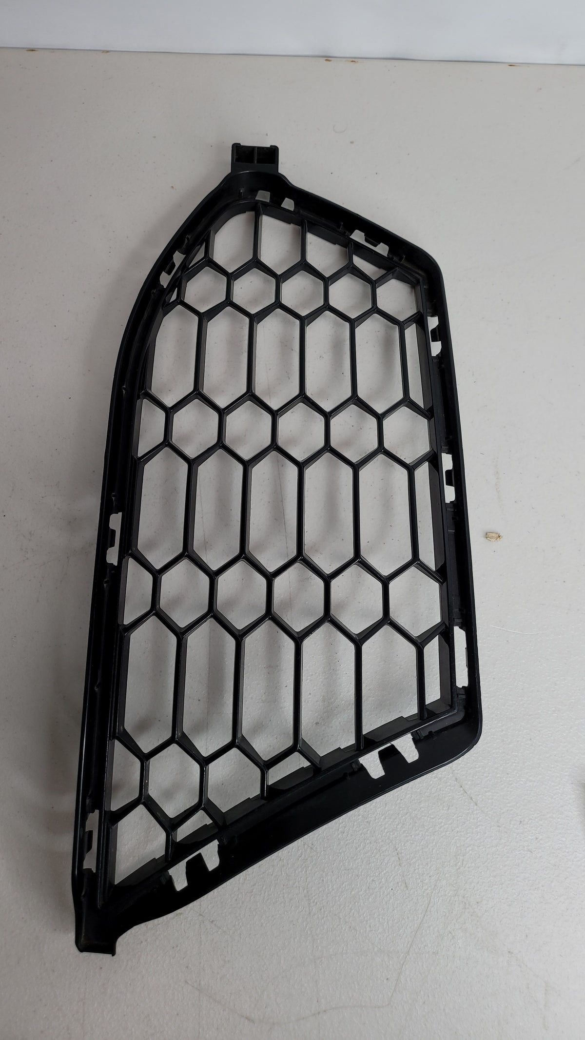 BMW COUPE G82 M4 FRONT BUMPER RIGHT AIR GRILLE 51118069440 - MPerformance.parts
