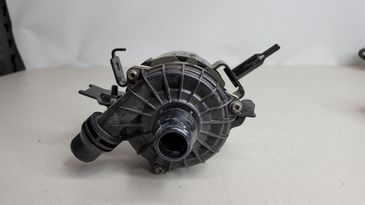 BMW M3 Competition G80 Radiator Auxiliary Pump 5A30246-01 - MPerformance.parts